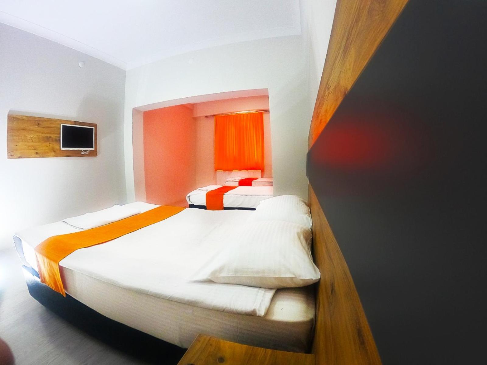 Triple Room with Bathroom - Photo 6