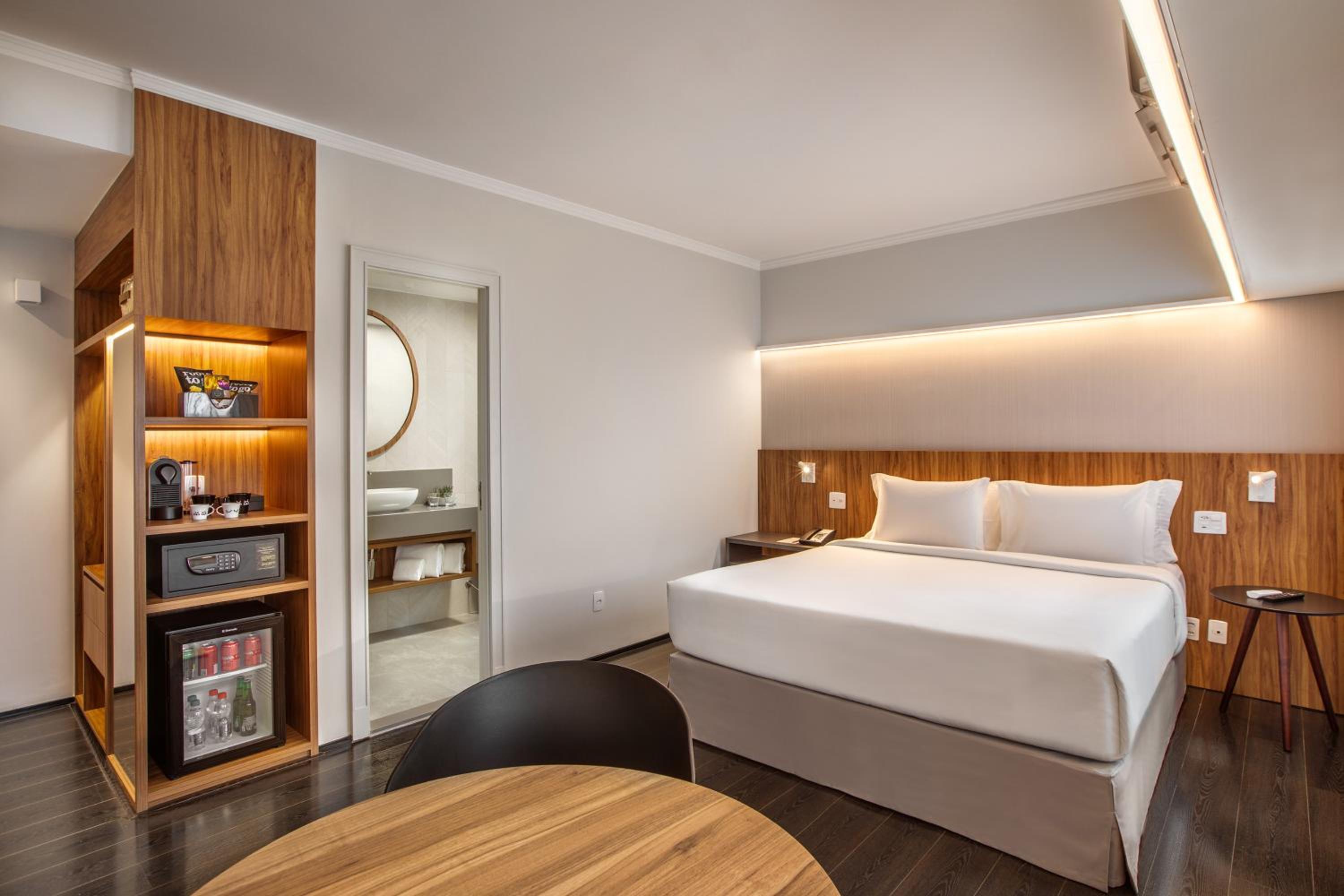 The Innside Premium Room Queen - Photo 4