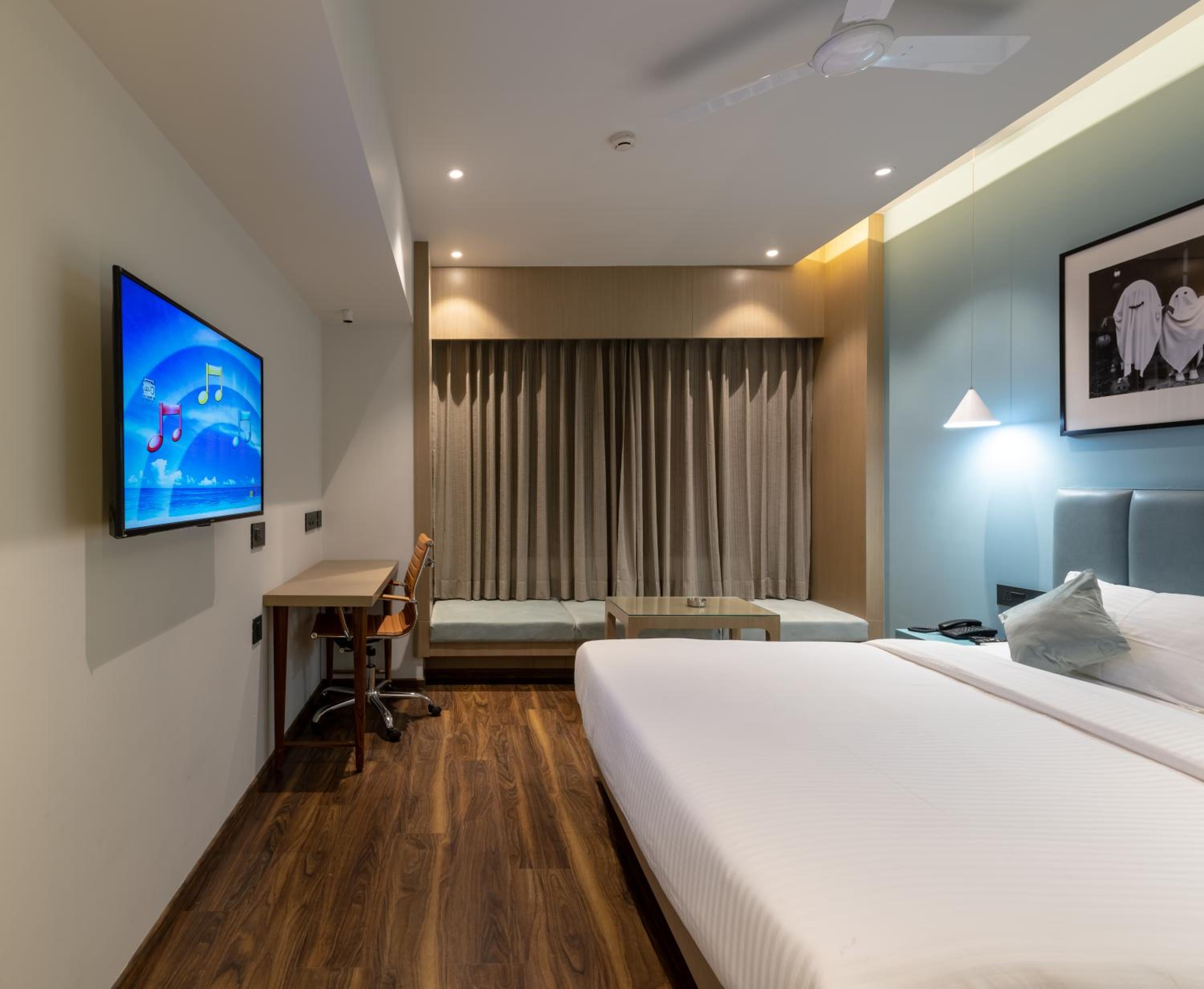 Deluxe Room - Photo 2