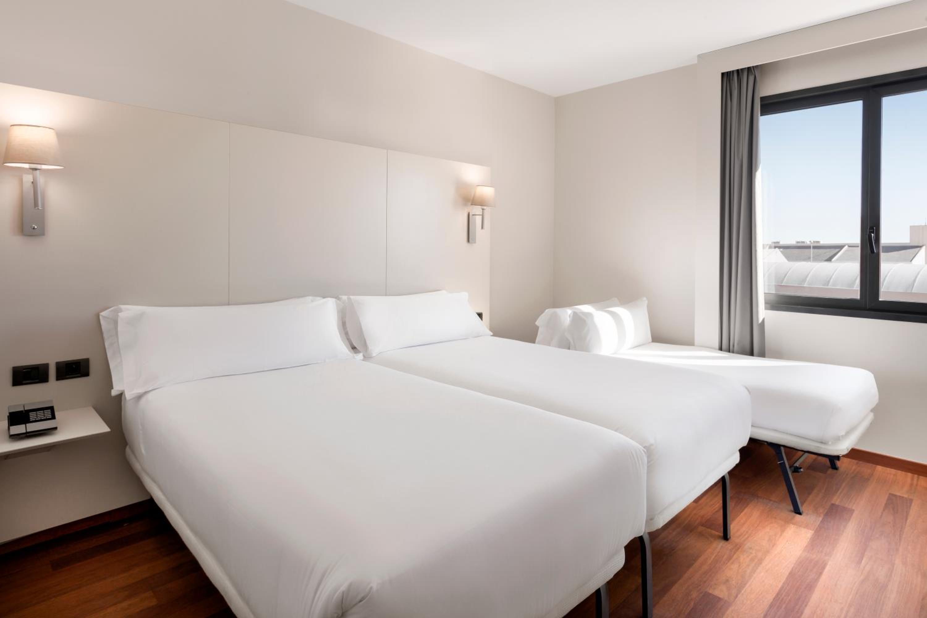 Triple Room - Photo 1