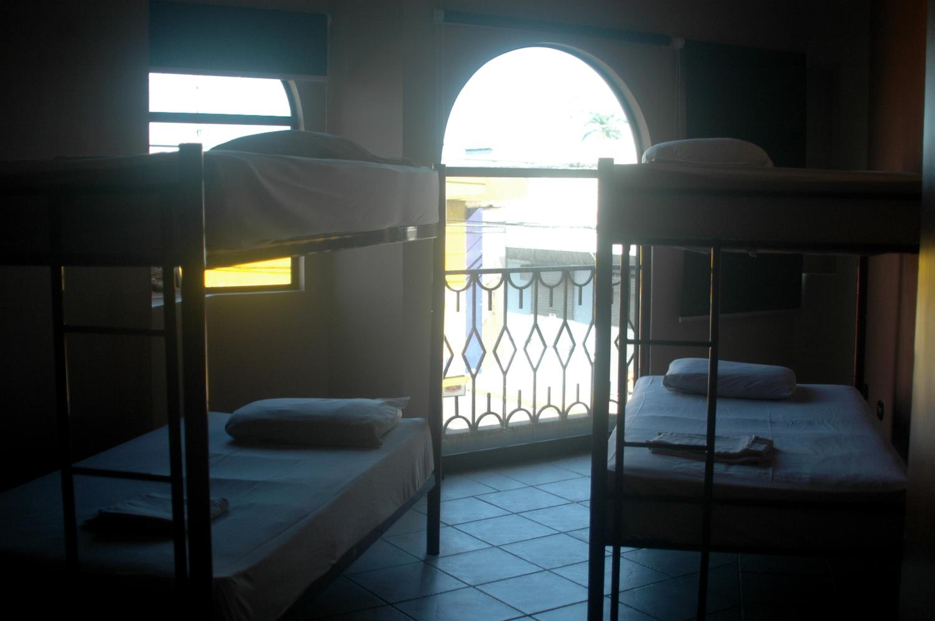 Bed in 4-Bed Mixed Dormitory Room photo 2