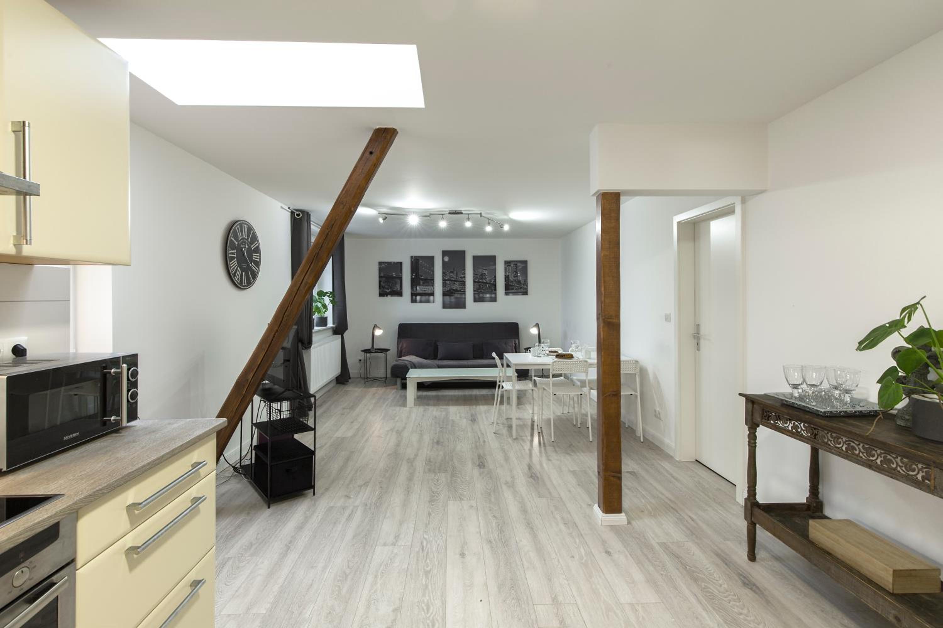 Apartment photo 1