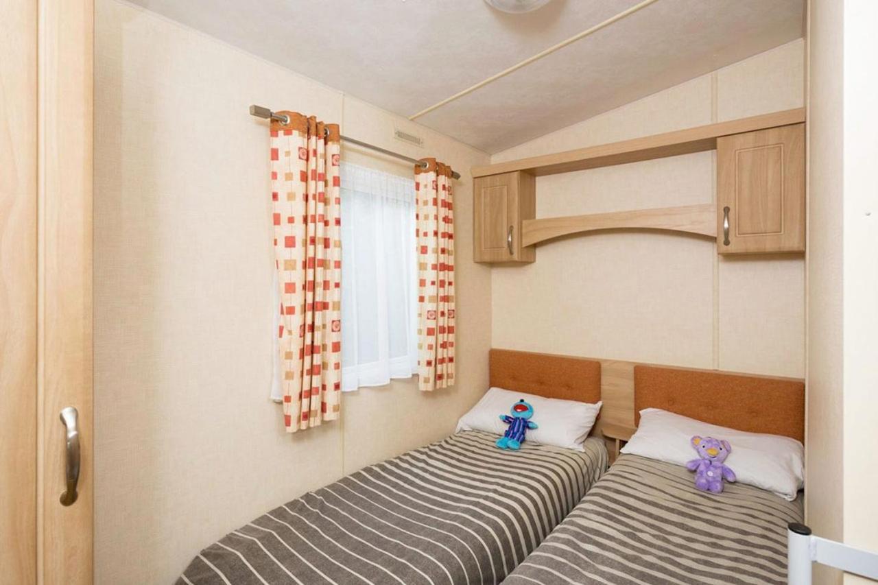 4 Berth Comfort Caravan Accessible photo 1