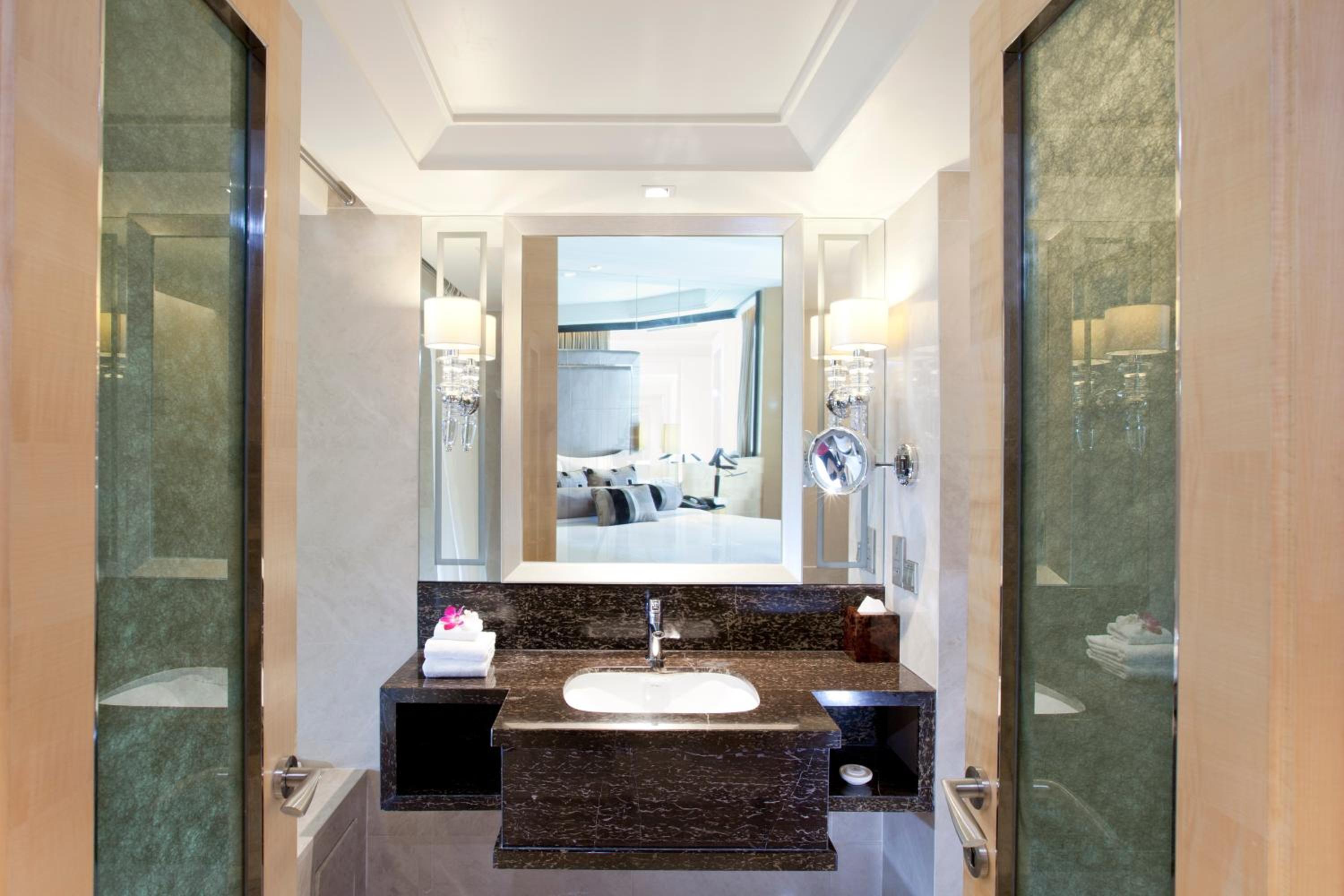 Club Double or Twin Room