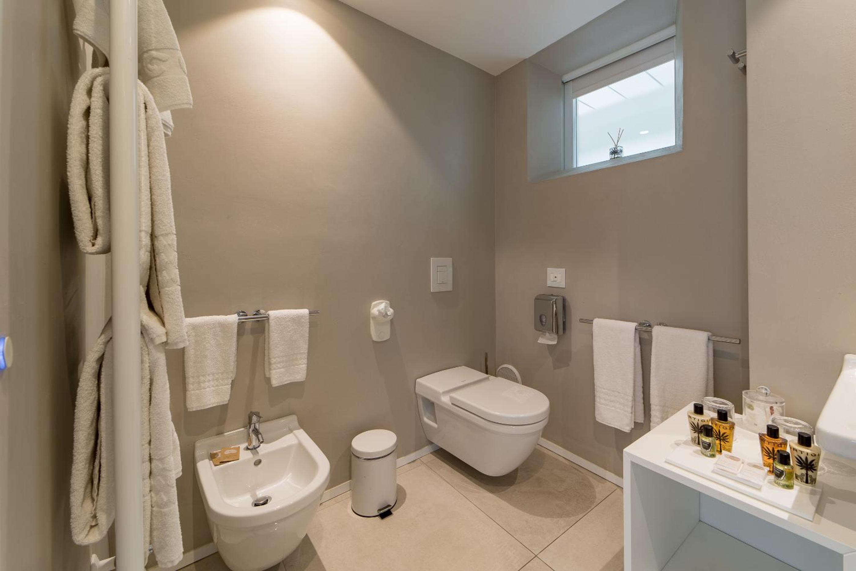 Classic Double or Twin Room photo 3