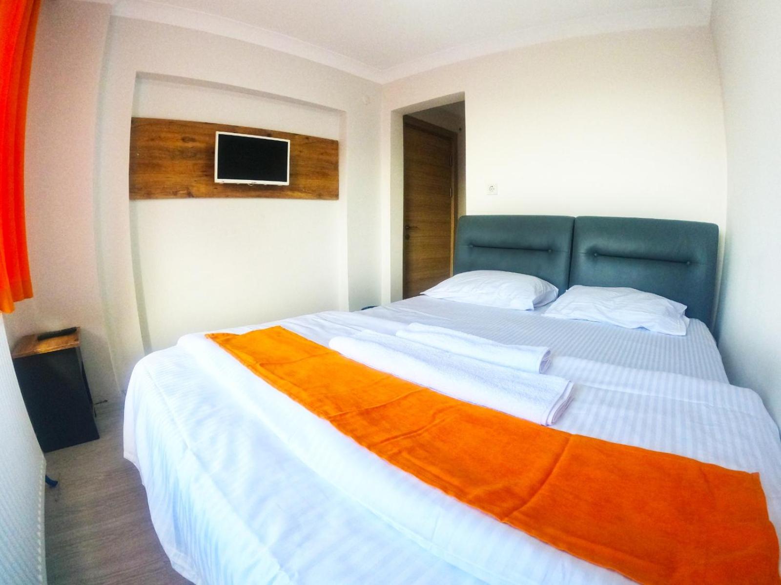 Standard Double Room - Photo 2