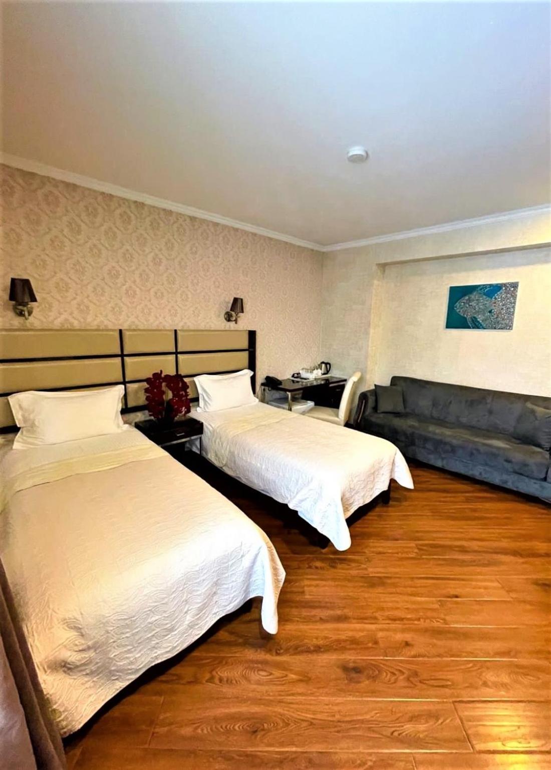 Twin Room with City View