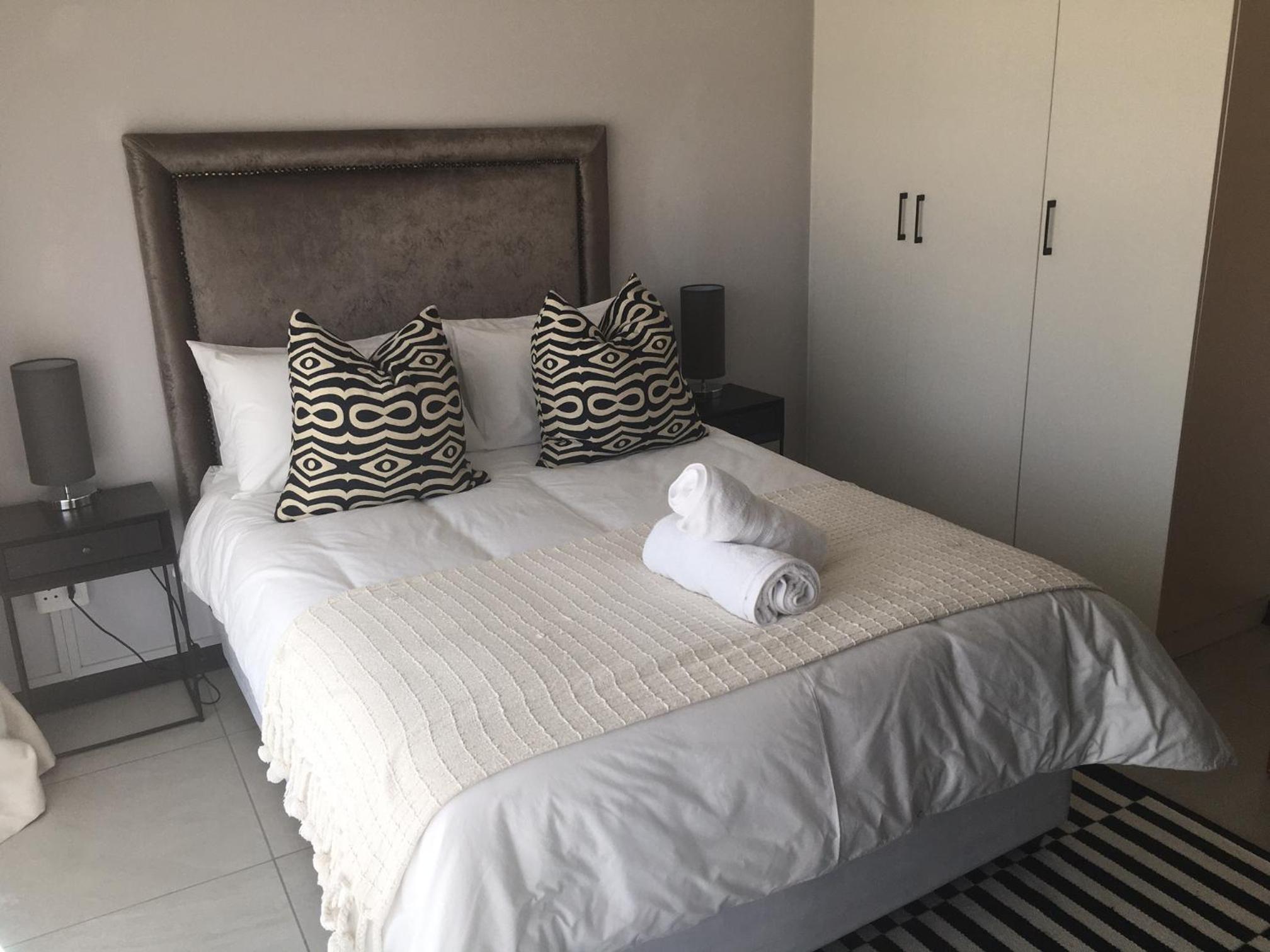 Standard Double Room - Photo 2