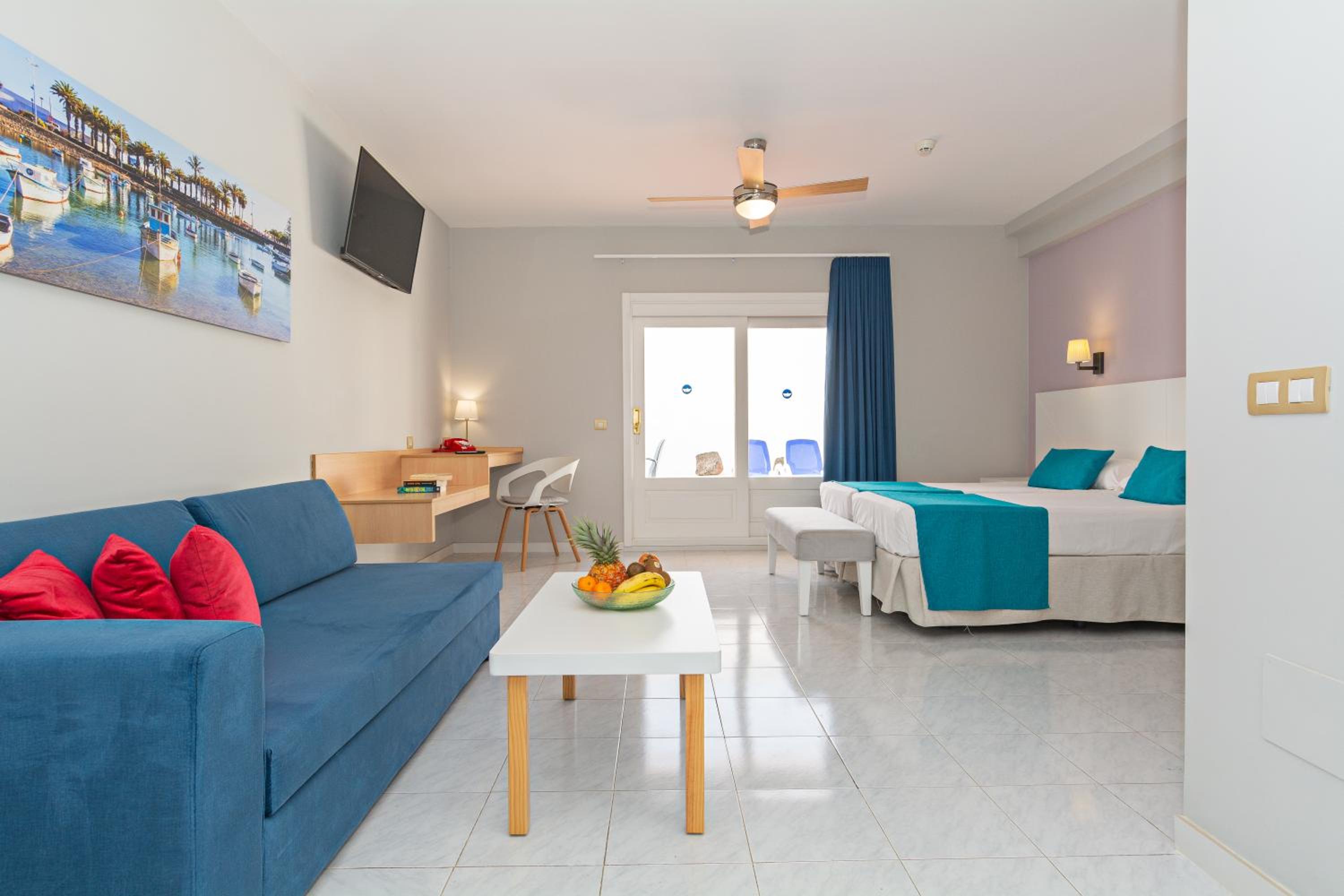 Studio with Terrace (Ground Floor)