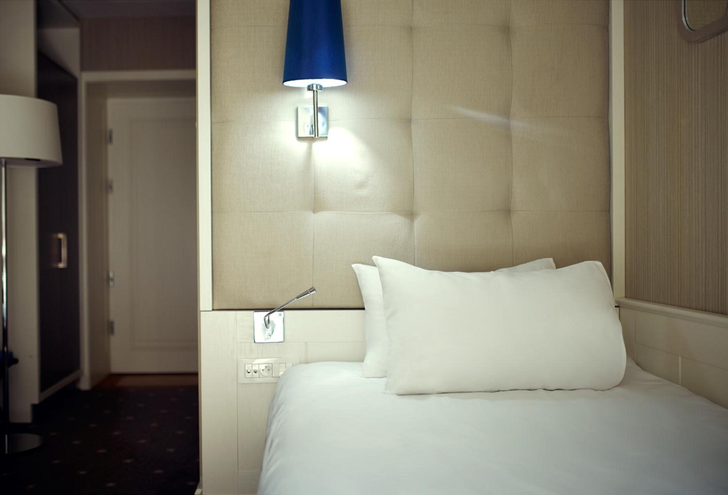 Deluxe Single Room
