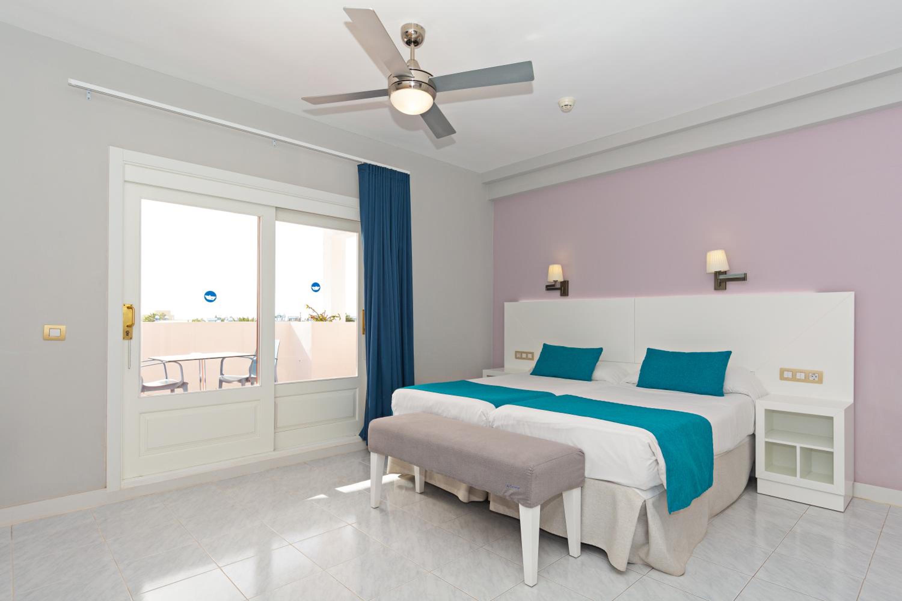 Deluxe Studio (High Floor)