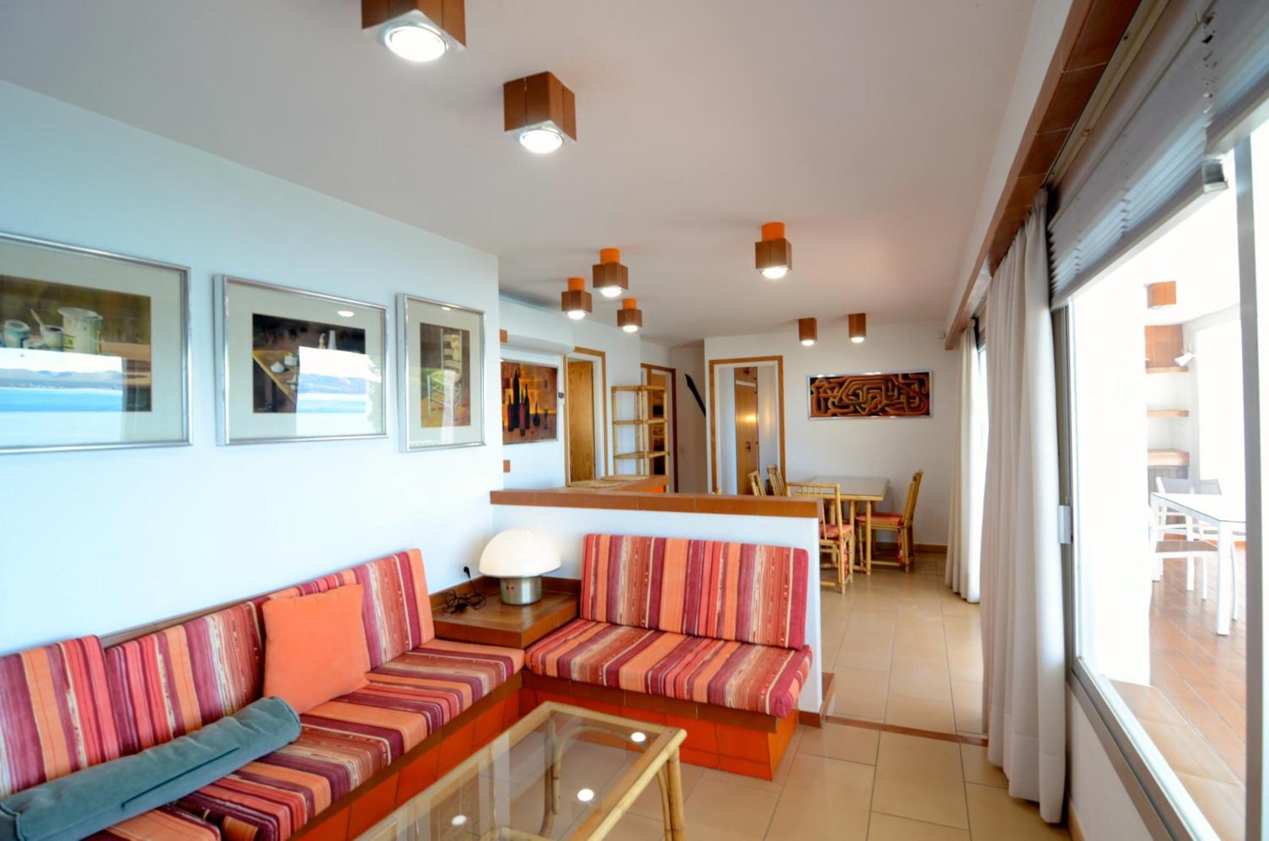 Apartamento con vista al mar