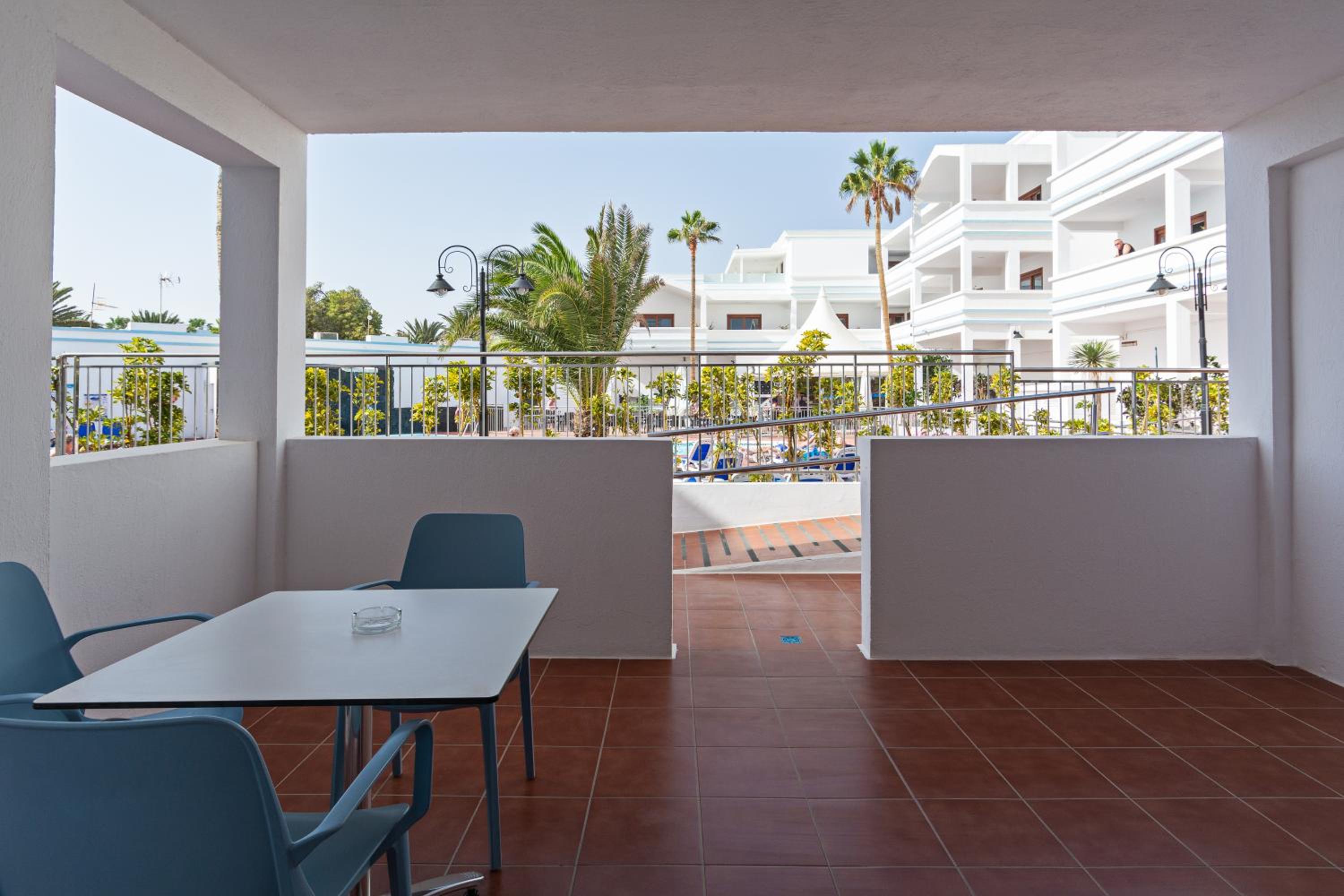 Studio with Pool View (Ground Floor) photo 2