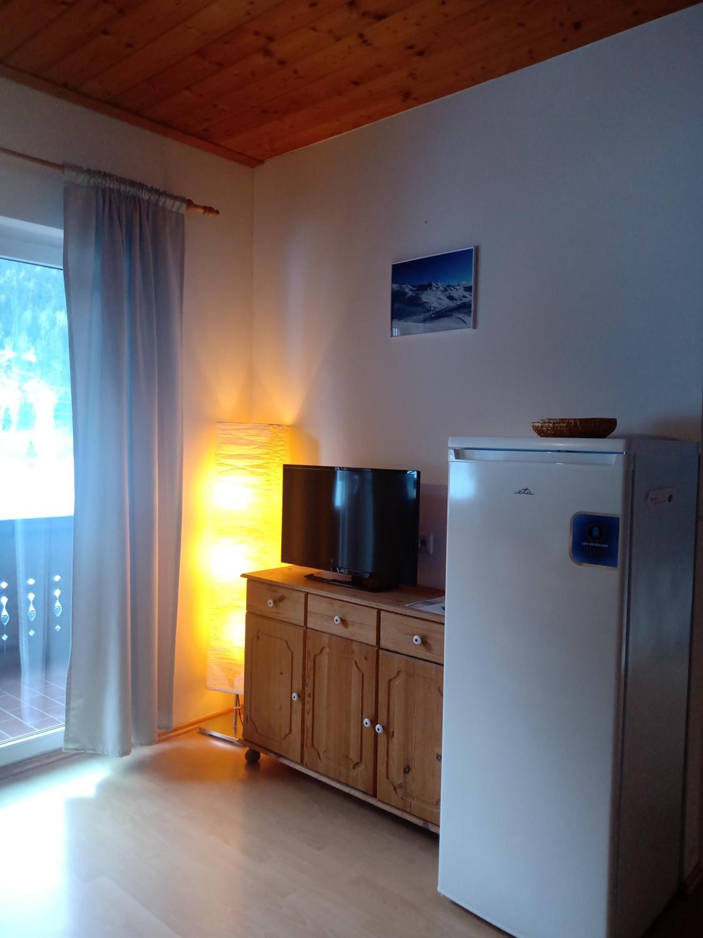 Two-Bedroom Apartment - Photo 11