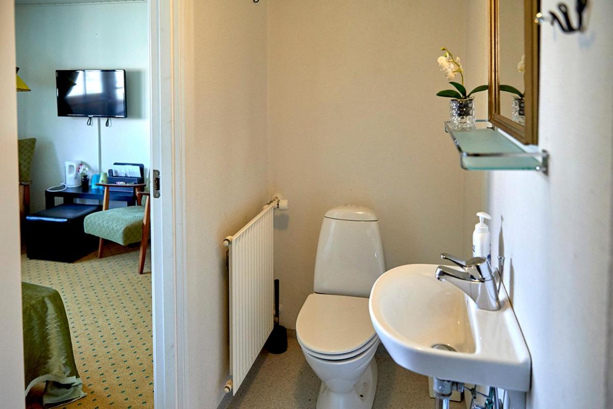 Twin Room with Balcony (No pets allowed)