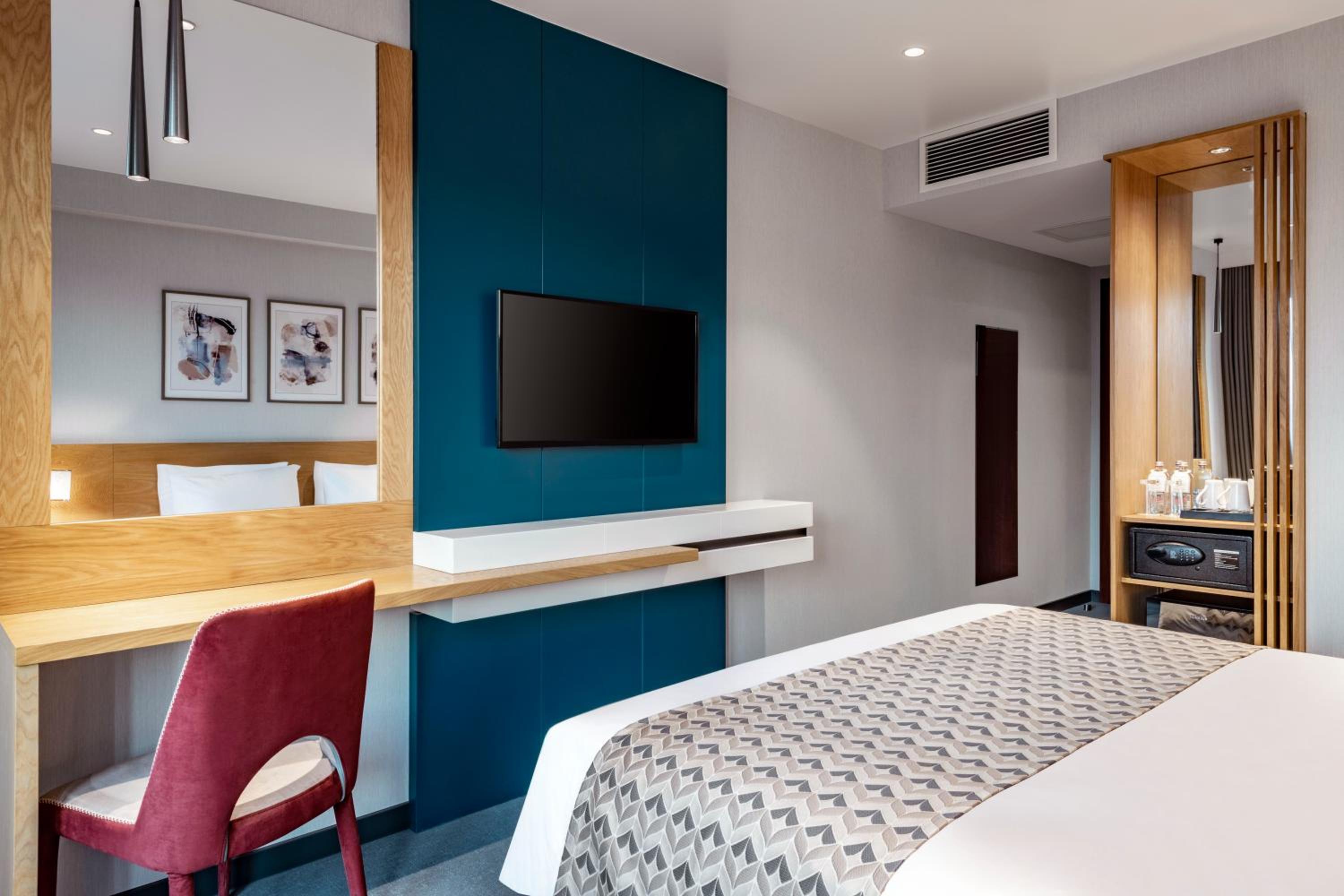Standard Double or Twin Room - Photo 4