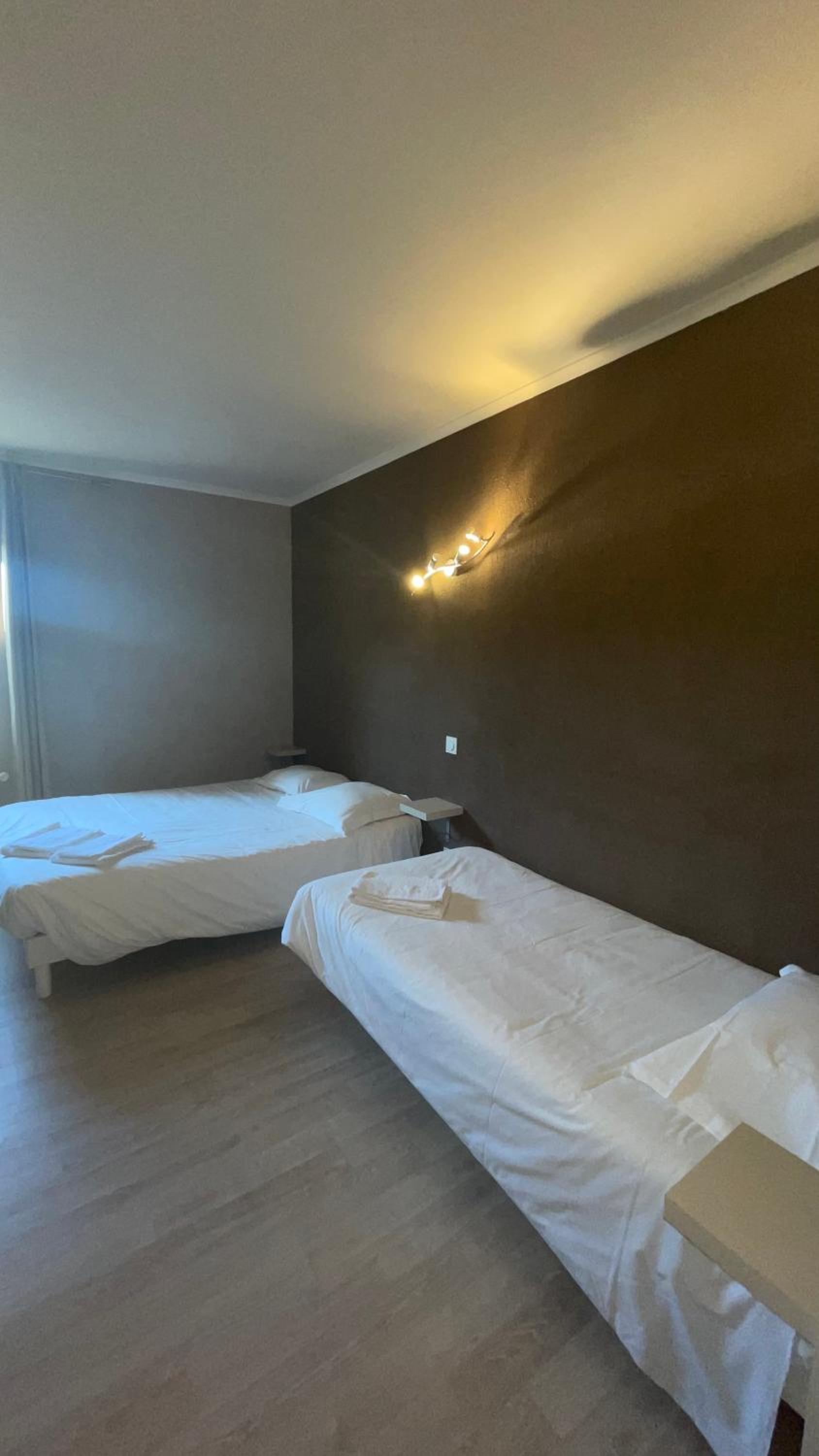 Triple Room - Photo 5