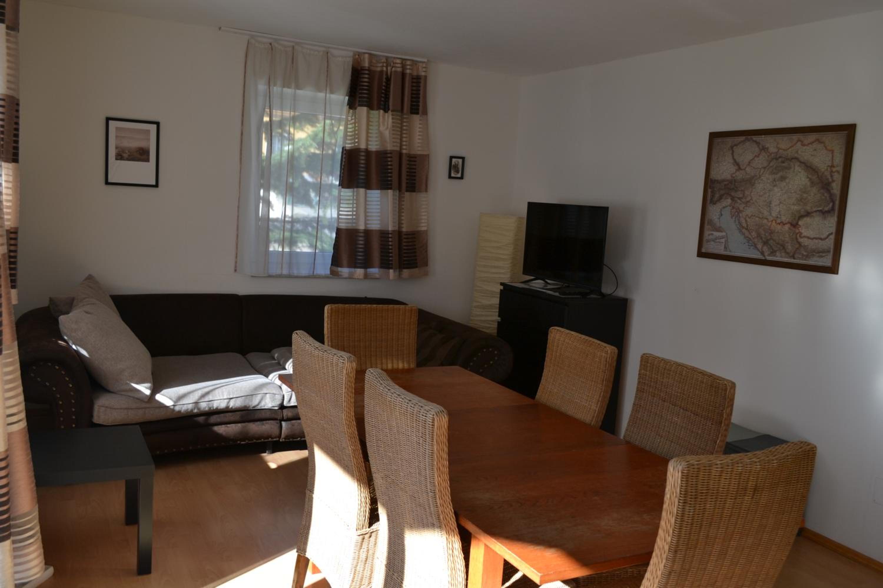 Three-Bedroom Apartment - Photo 16