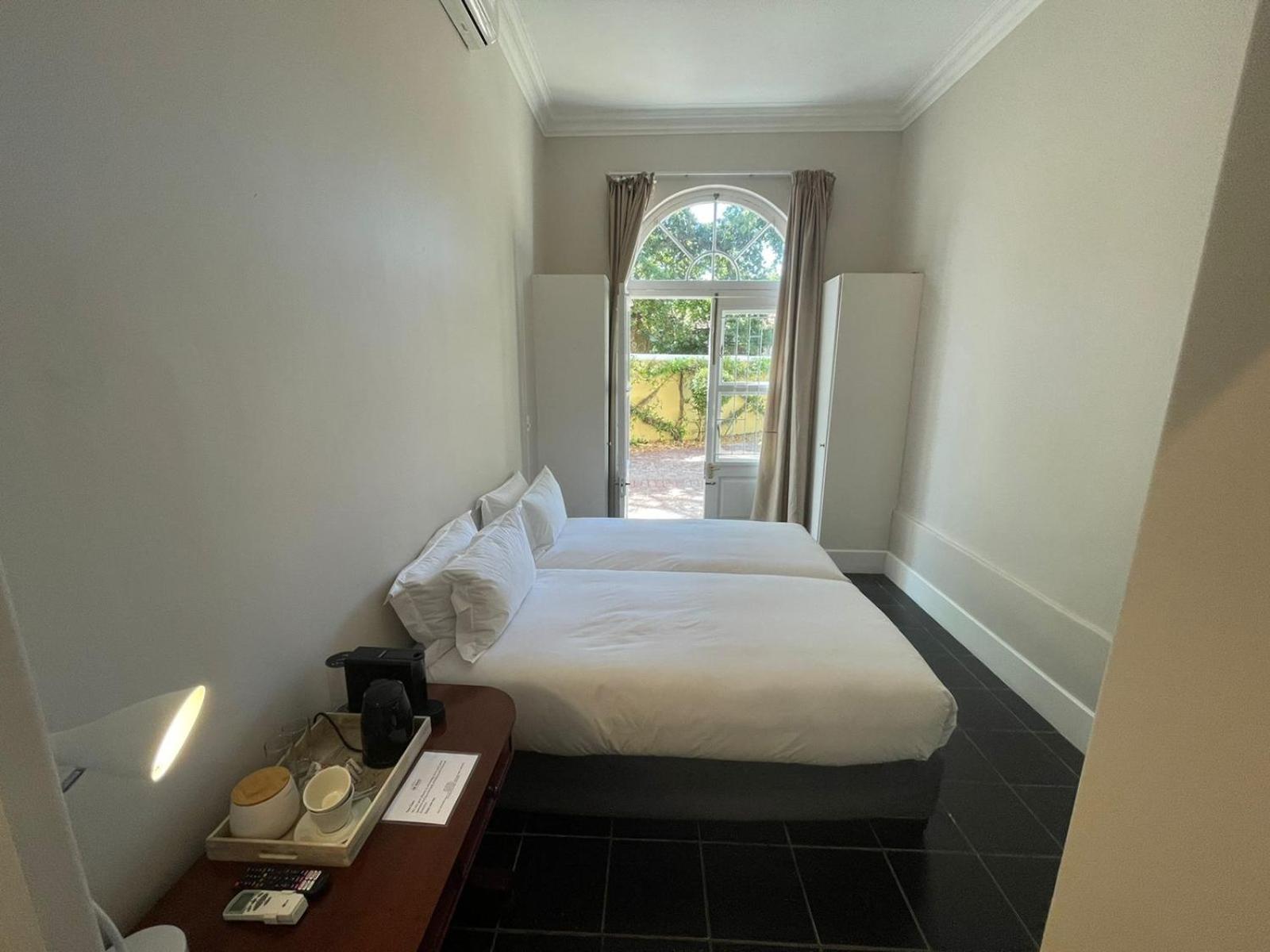 Standard Double or Twin Room photo 2
