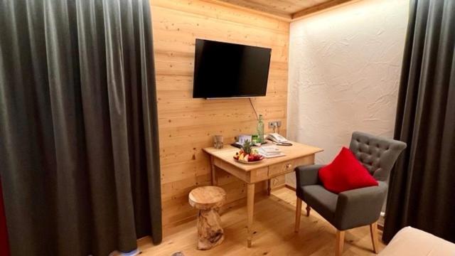 Large Double Room photo 3