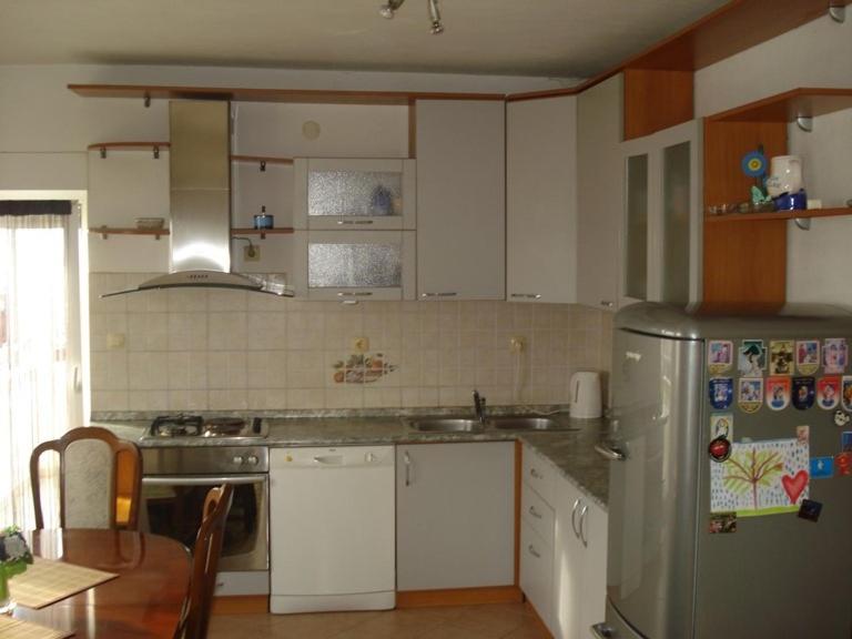 Three-Bedroom Apartment photo 3