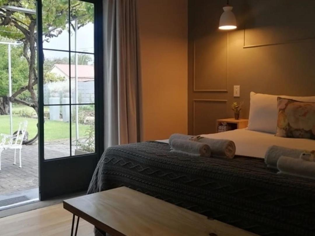 Family Room with Garden View photo 1