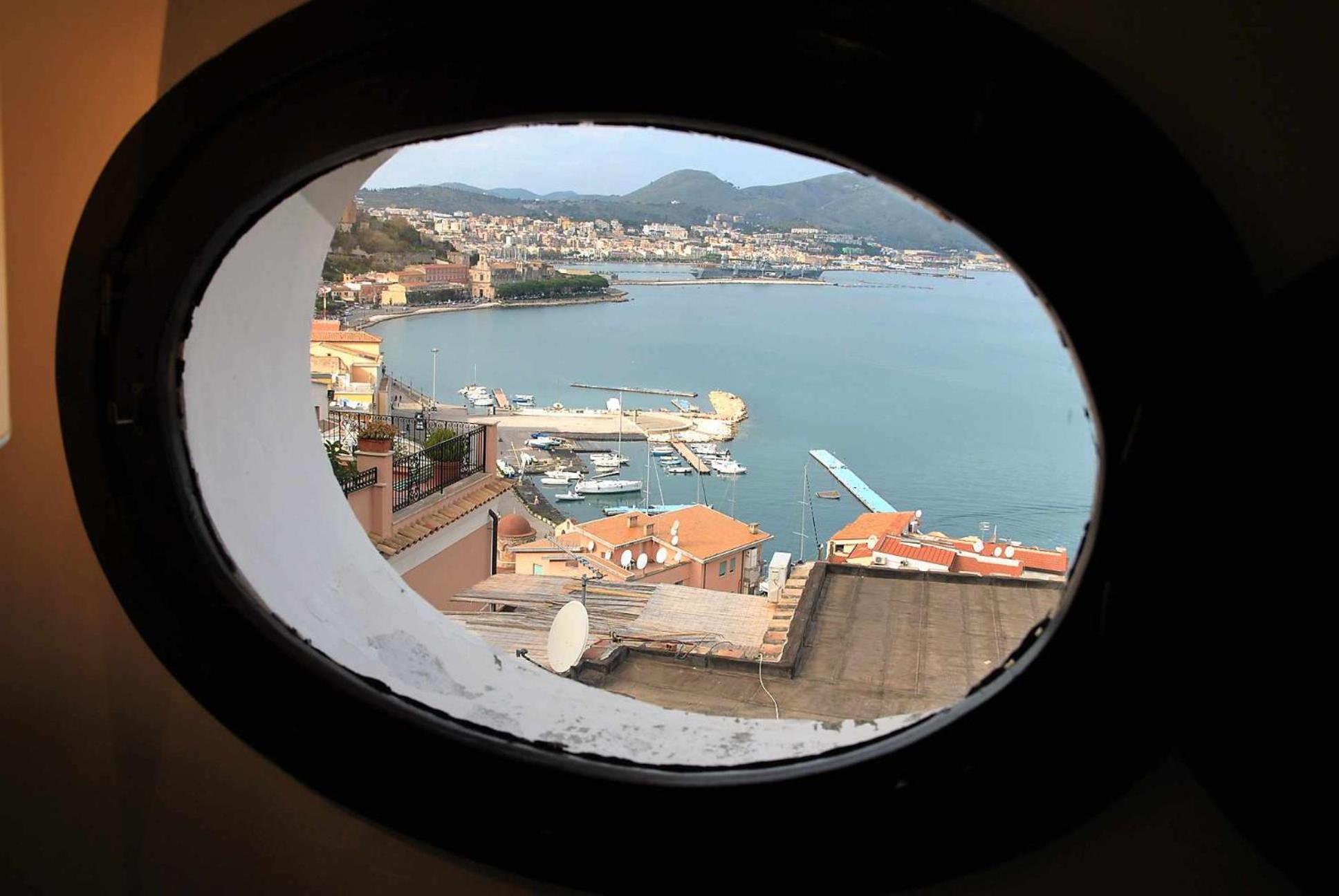 Apartment with Sea View - Photo 60