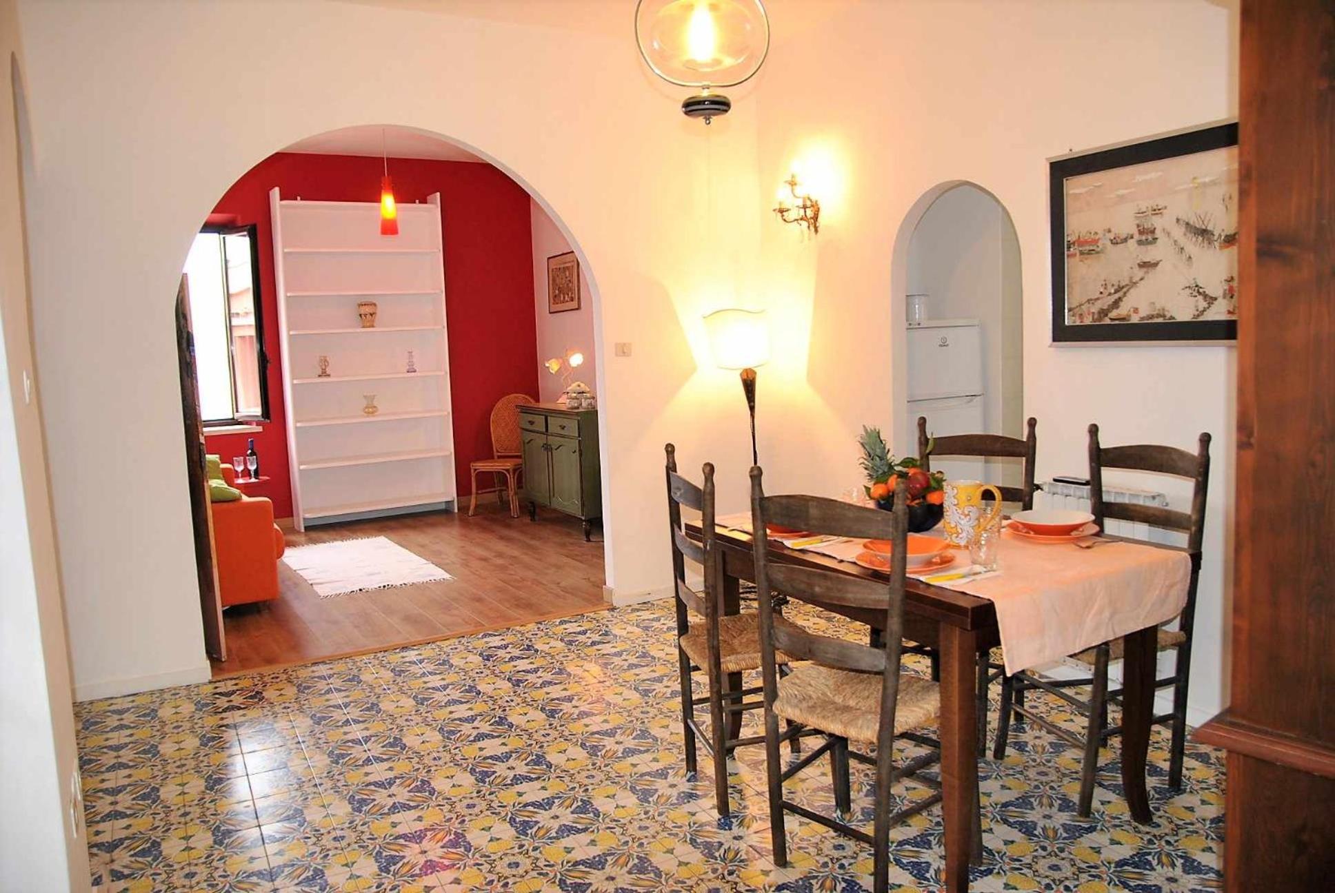 Apartment with Sea View - Photo 8