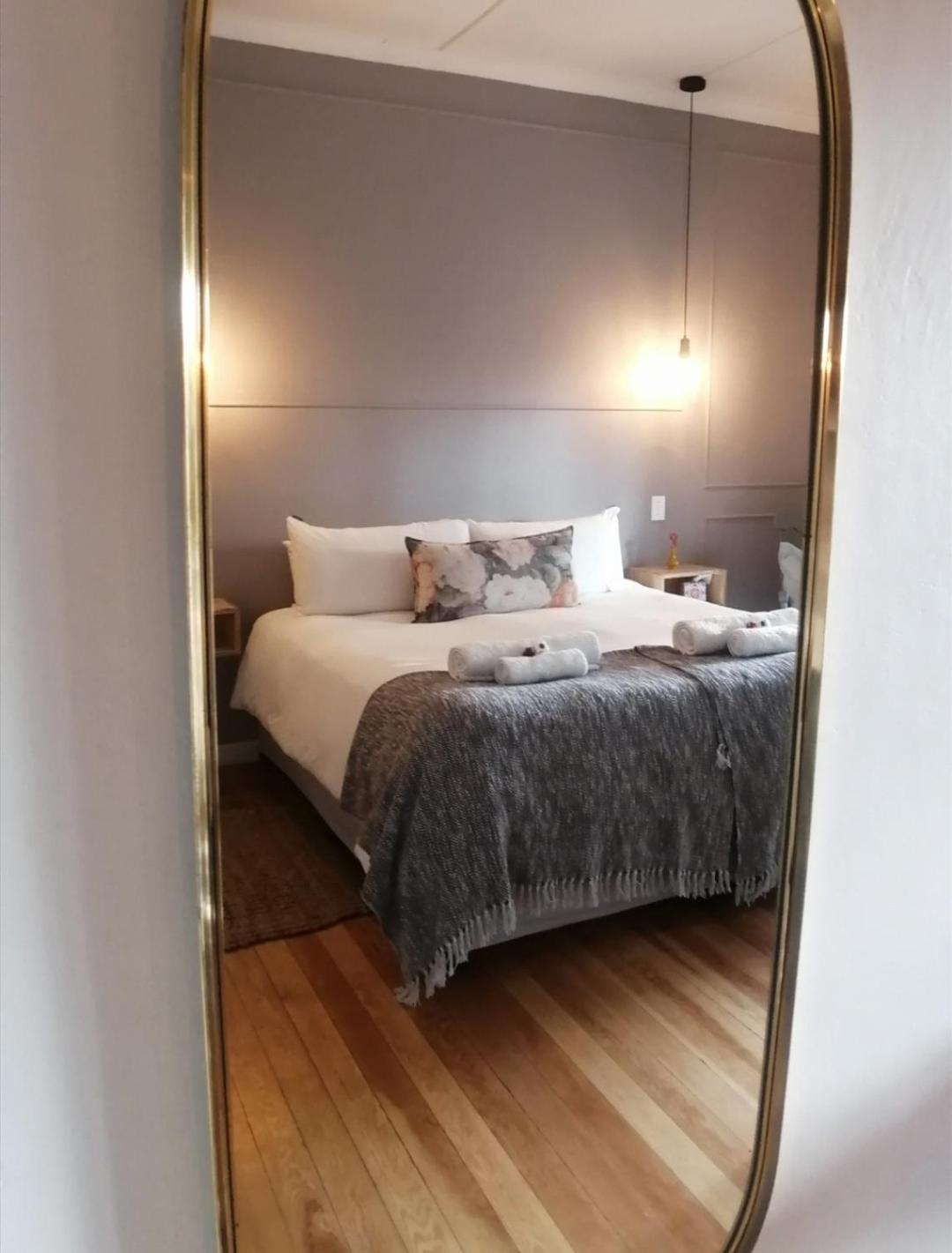 King Room - Disability Access photo 2