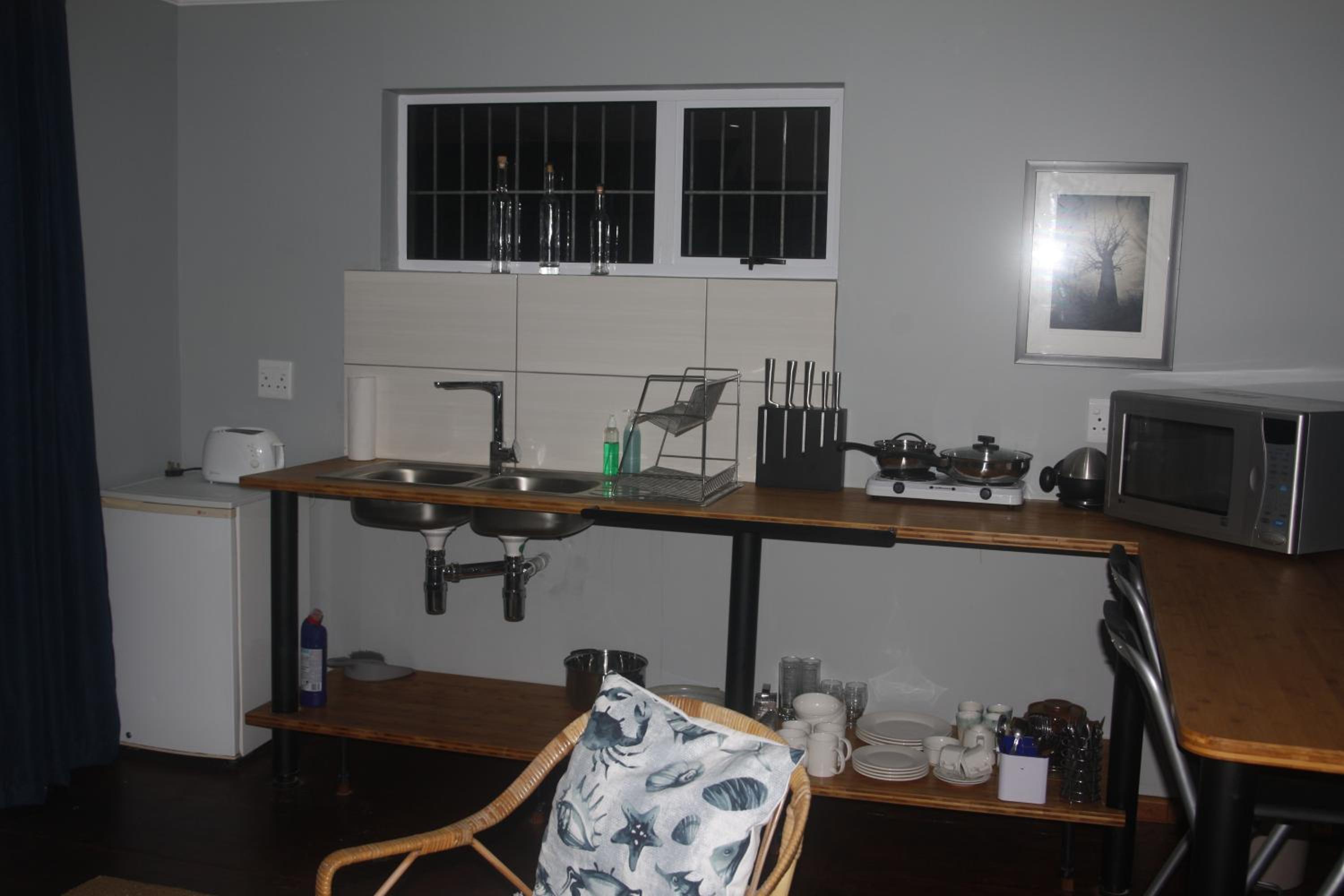 Deluxe Double Room with Shower (partial sea view) photo 2
