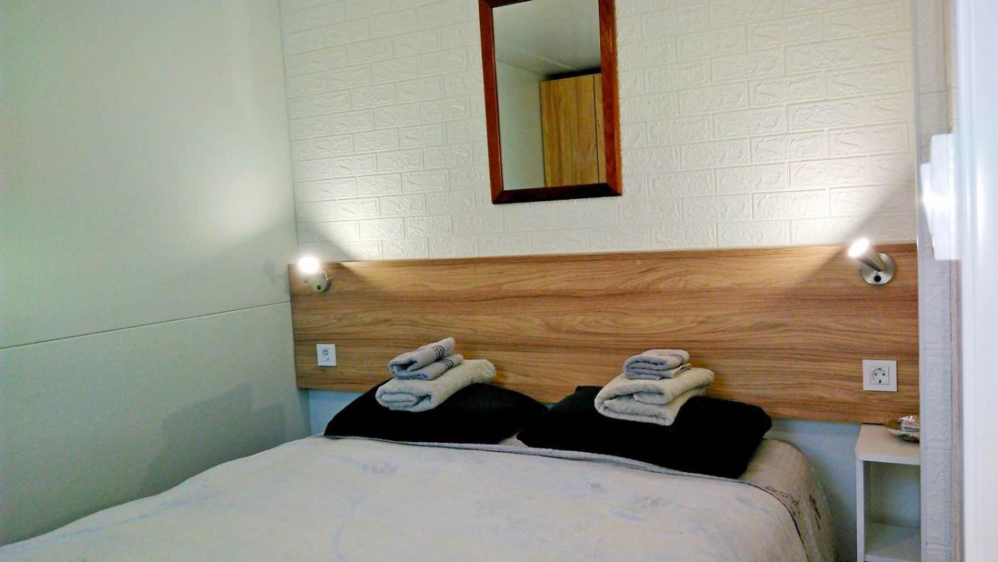 Two-Bedroom House - Photo 1