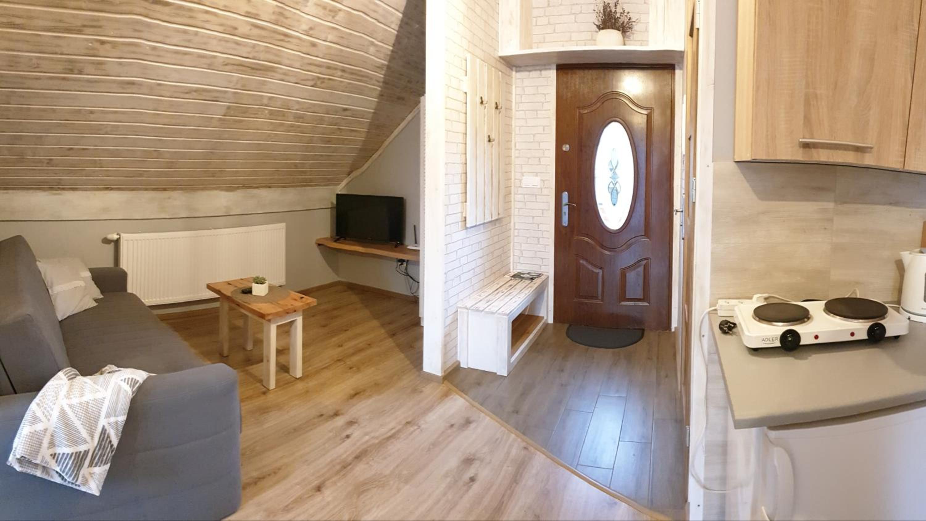 One-Bedroom Apartment photo 3
