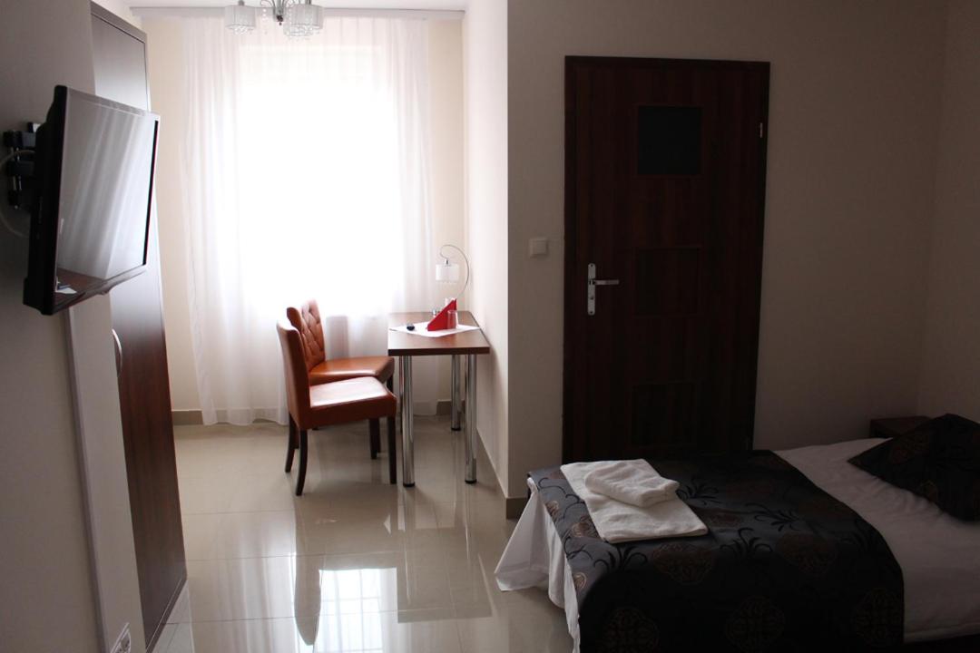 Single Room photo 2