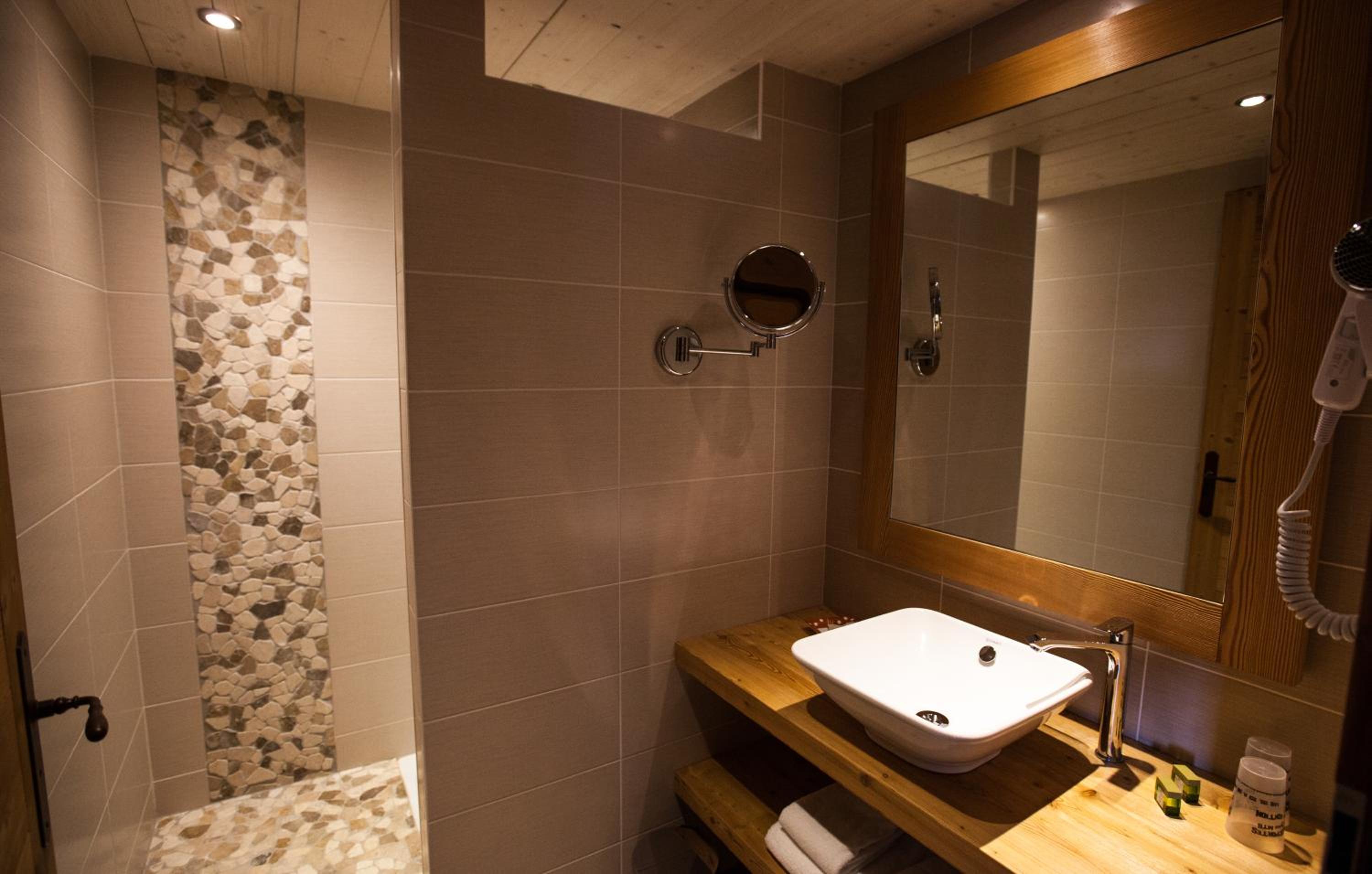 Family Suite (2 Adults + 2 Children) photo 2
