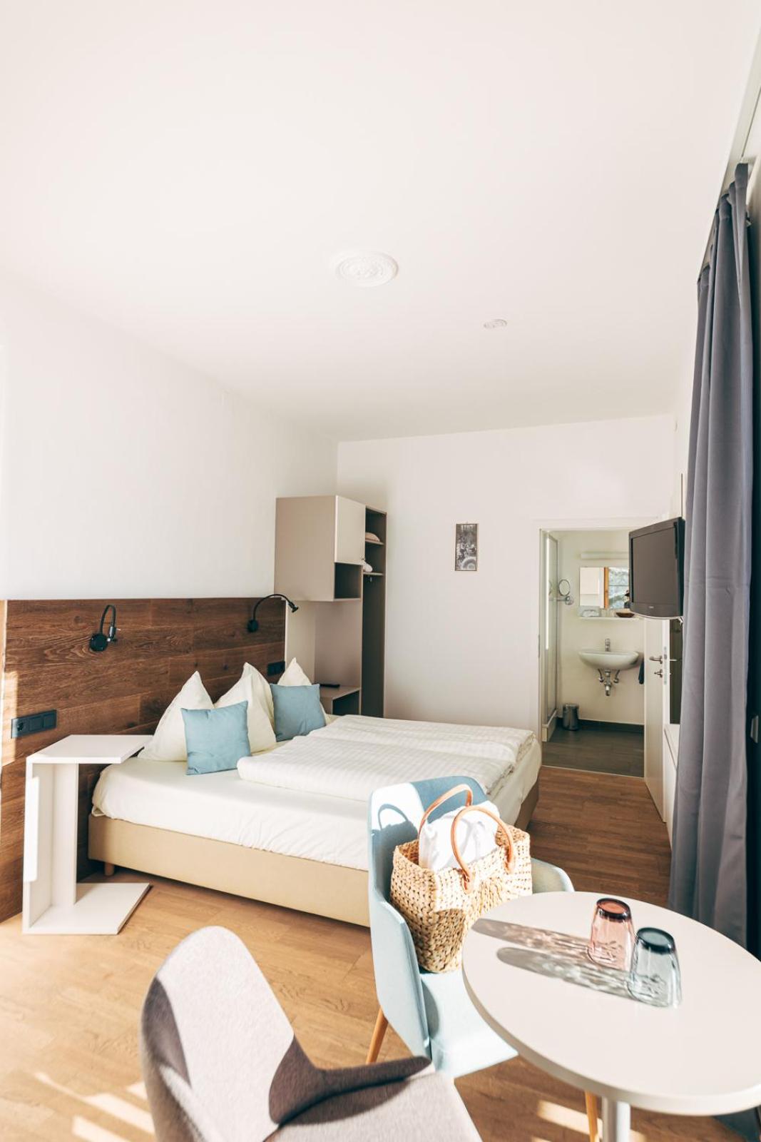 Double or Twin Room with Balcony
