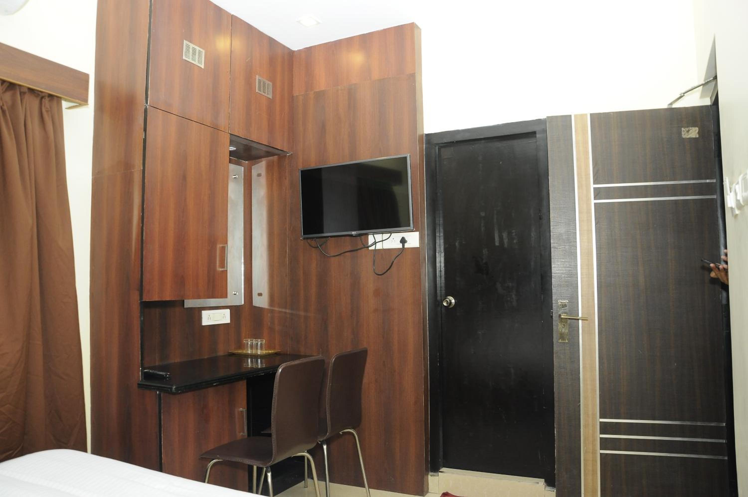 Deluxe Triple Room photo 3