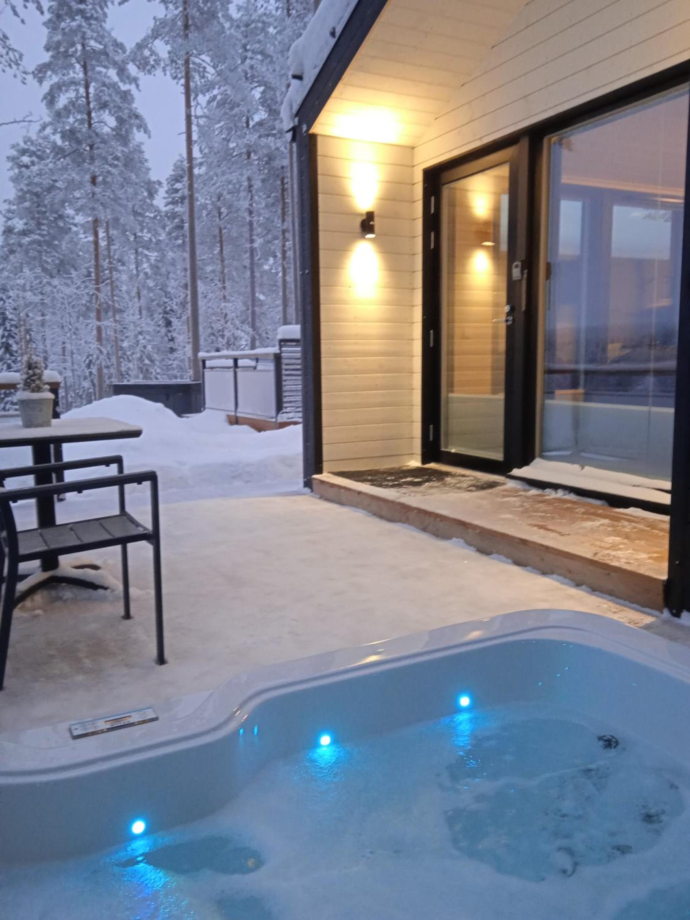 Studio with Spa Bath - Photo 18