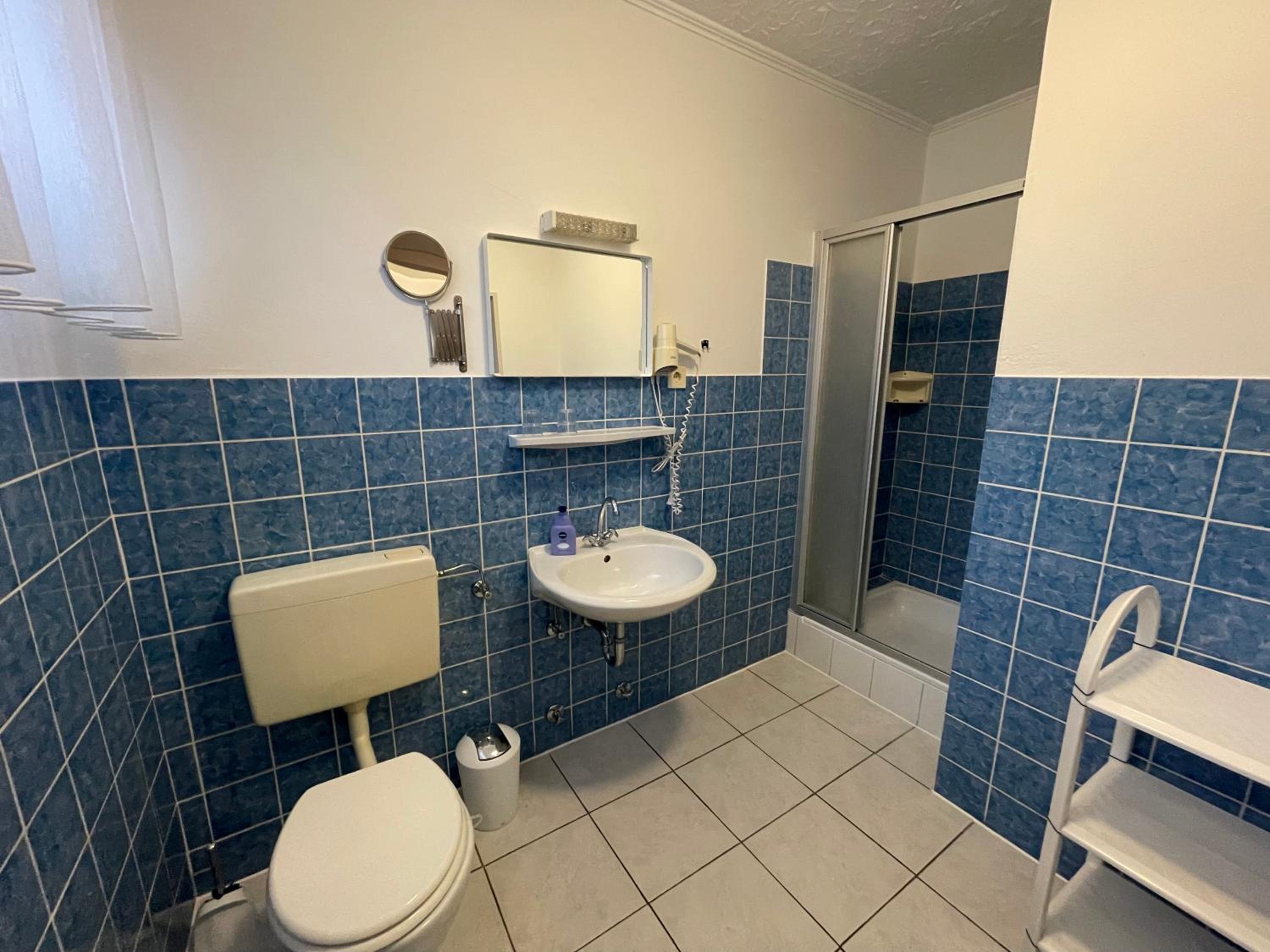 Budget Double Room photo 3