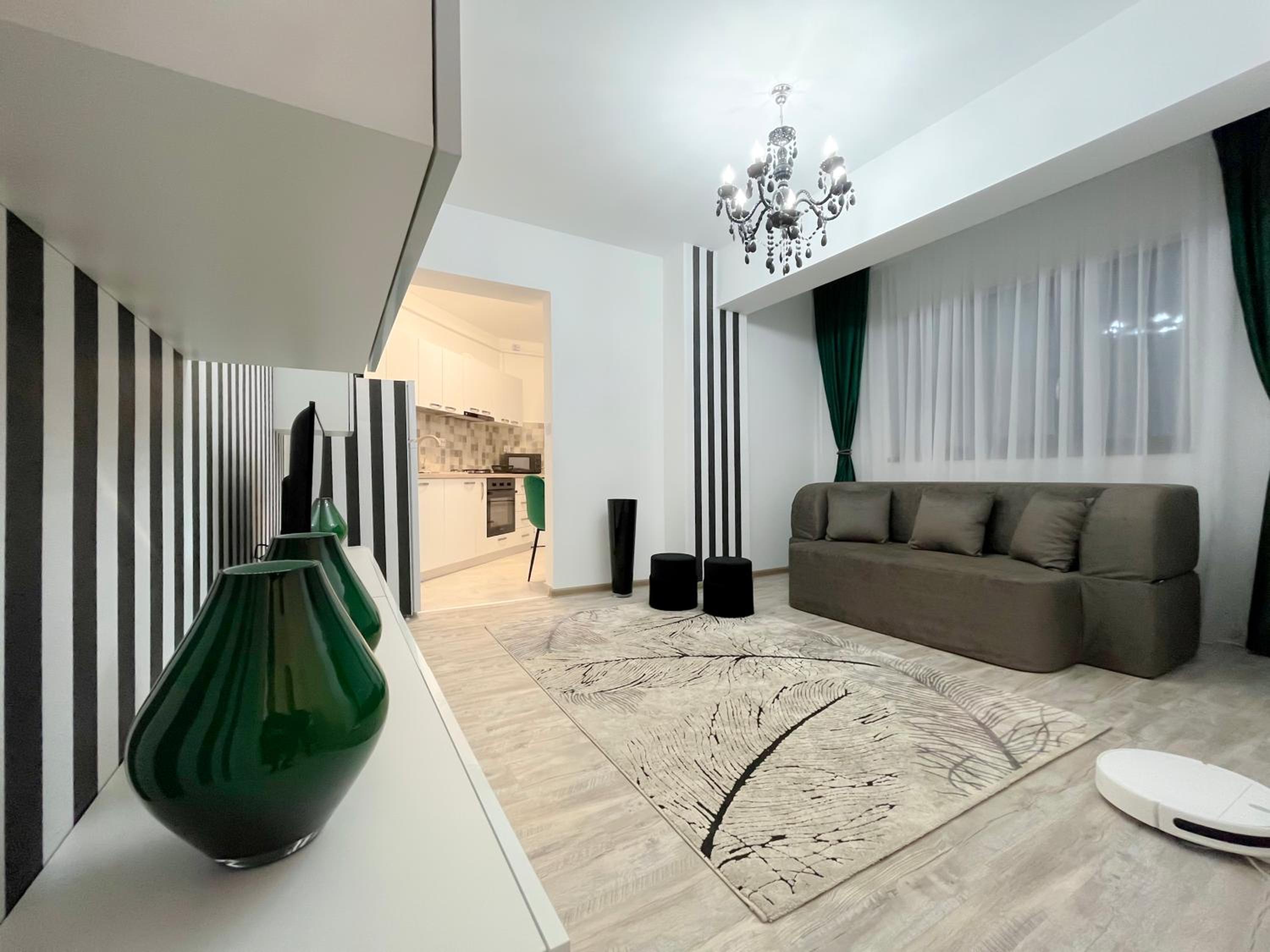 Apartment with Terrace - Photo 17