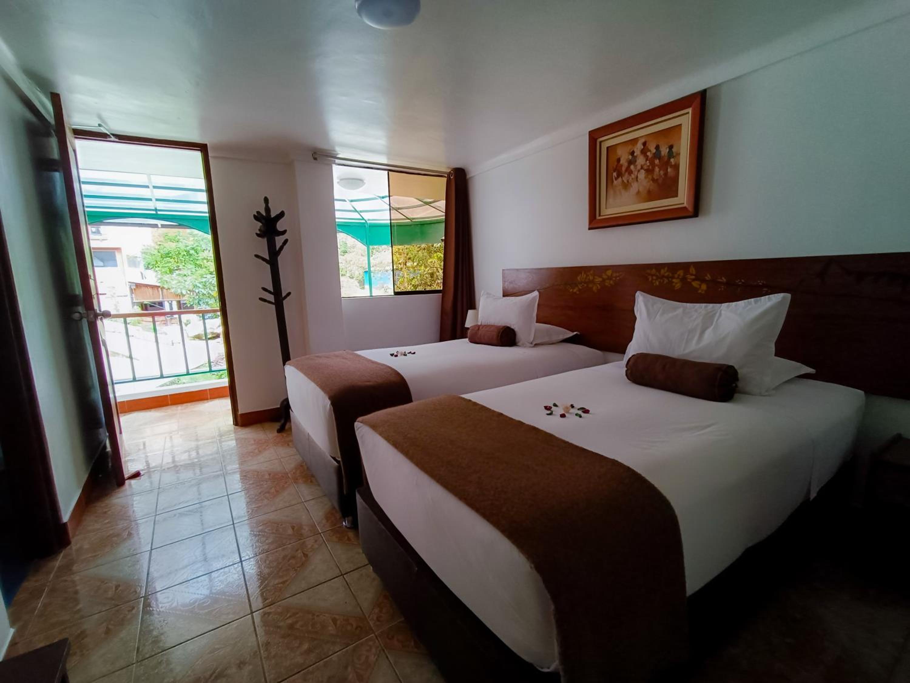 Superior Twin Room - Photo 9