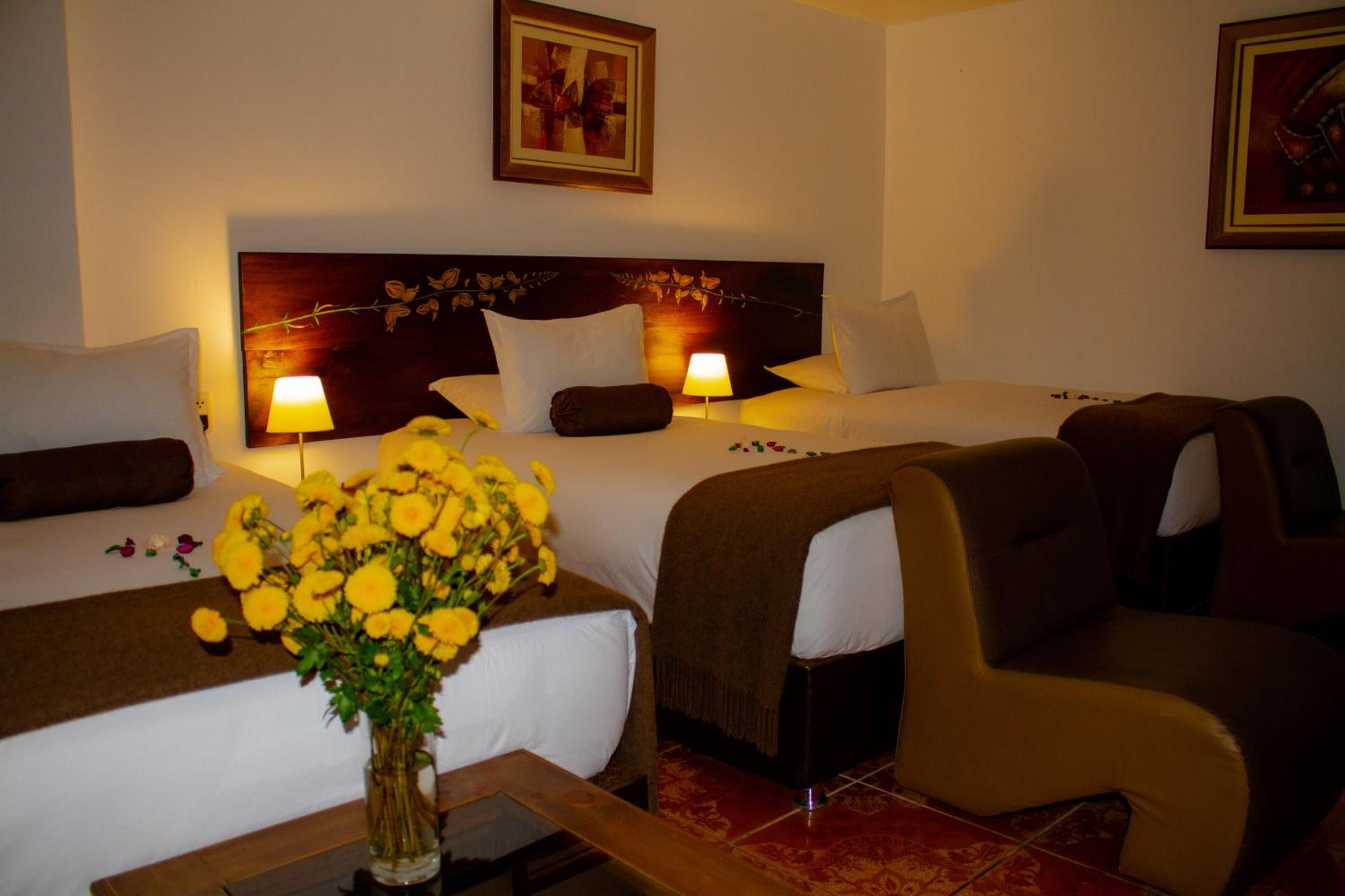 Triple Room with Private Bathroom - Photo 11