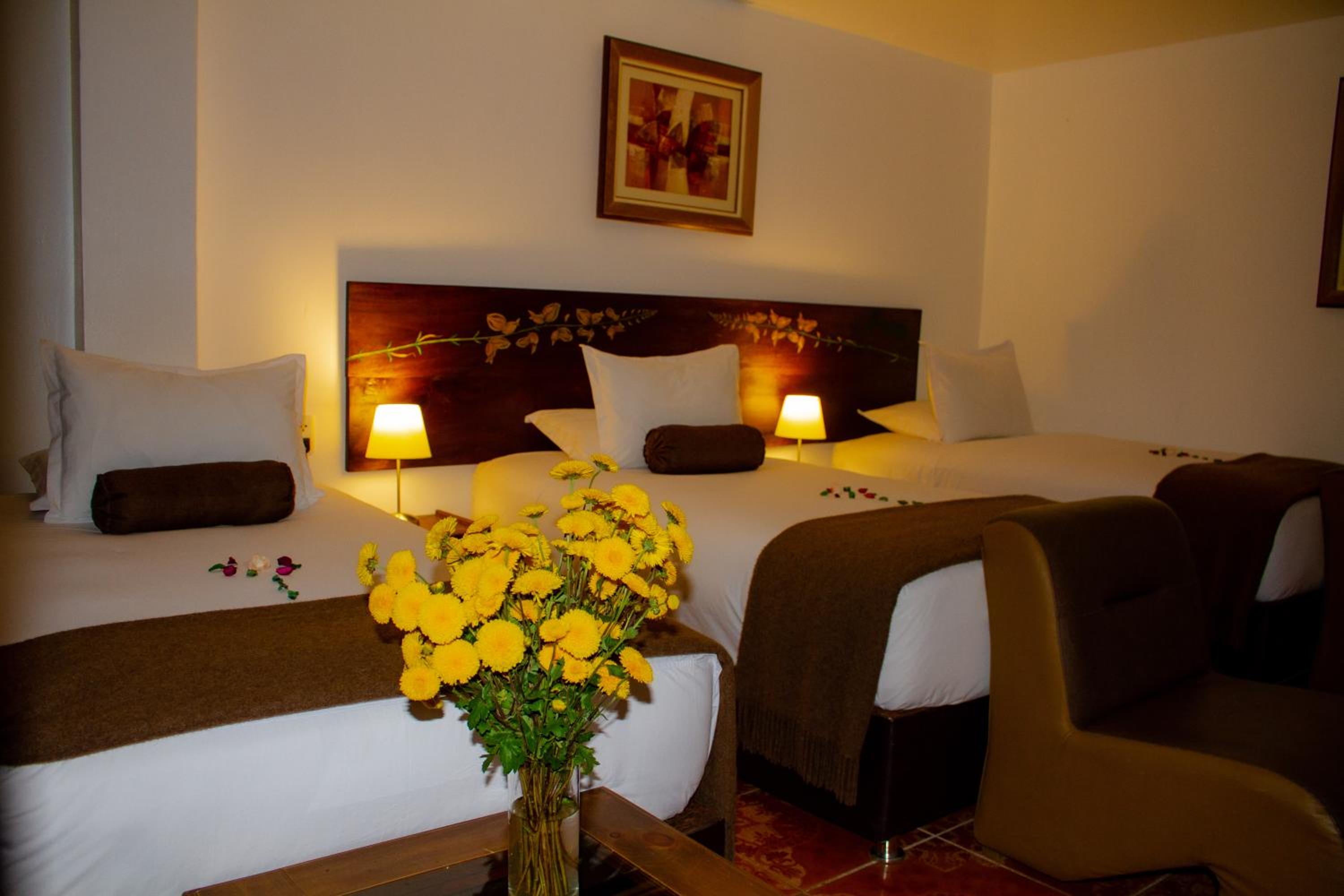 Triple Room with Private Bathroom - Photo 9