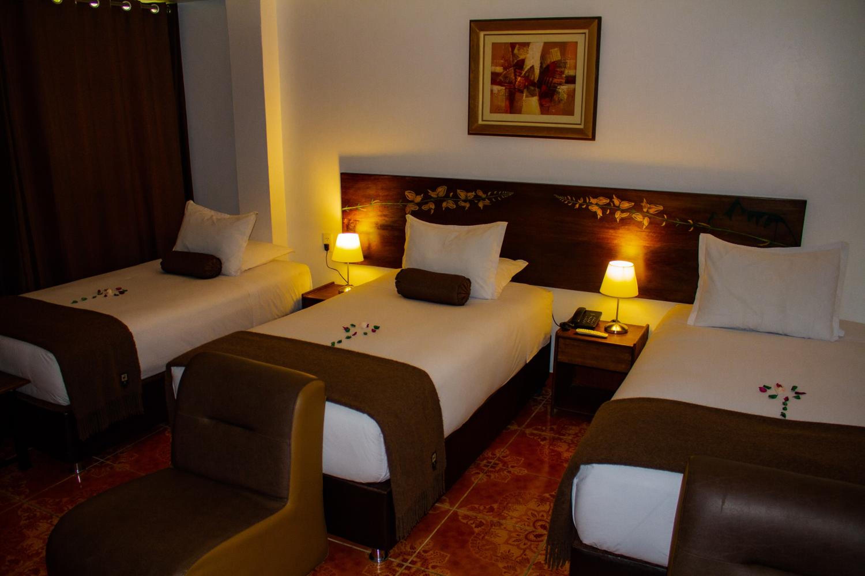 Triple Room with Private Bathroom - Photo 8