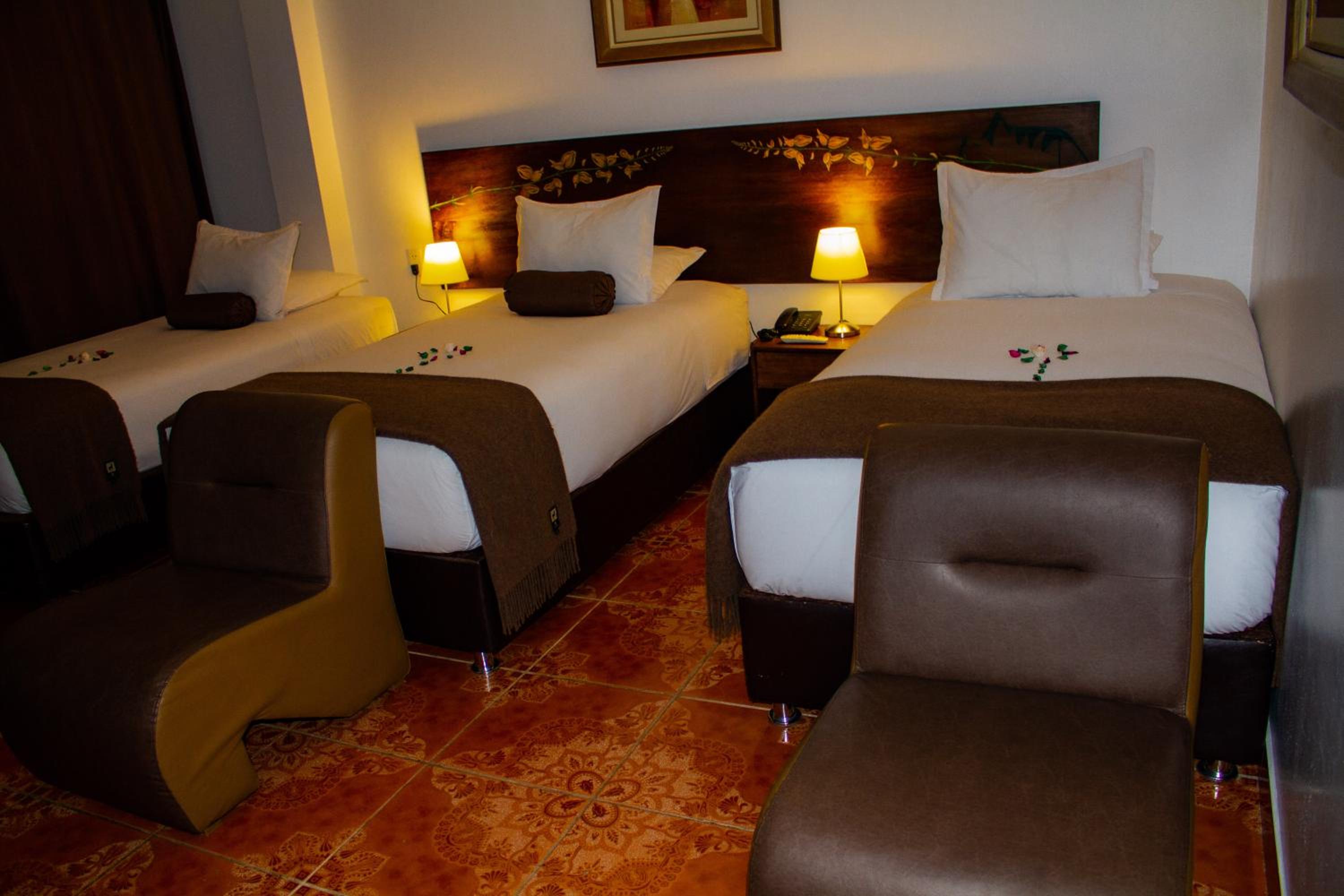 Triple Room with Private Bathroom - Photo 7
