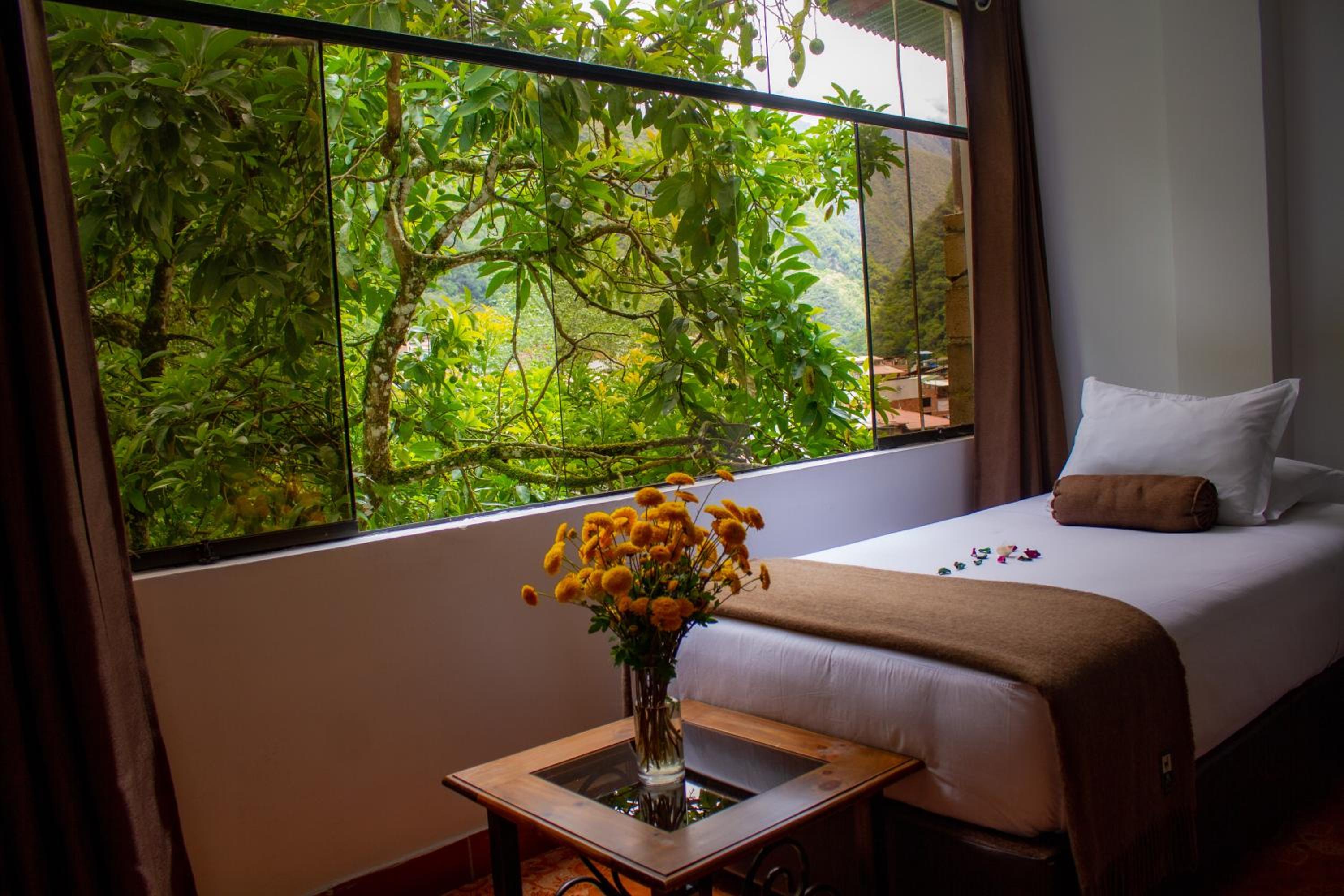 Triple Room with Private Bathroom - Photo 26