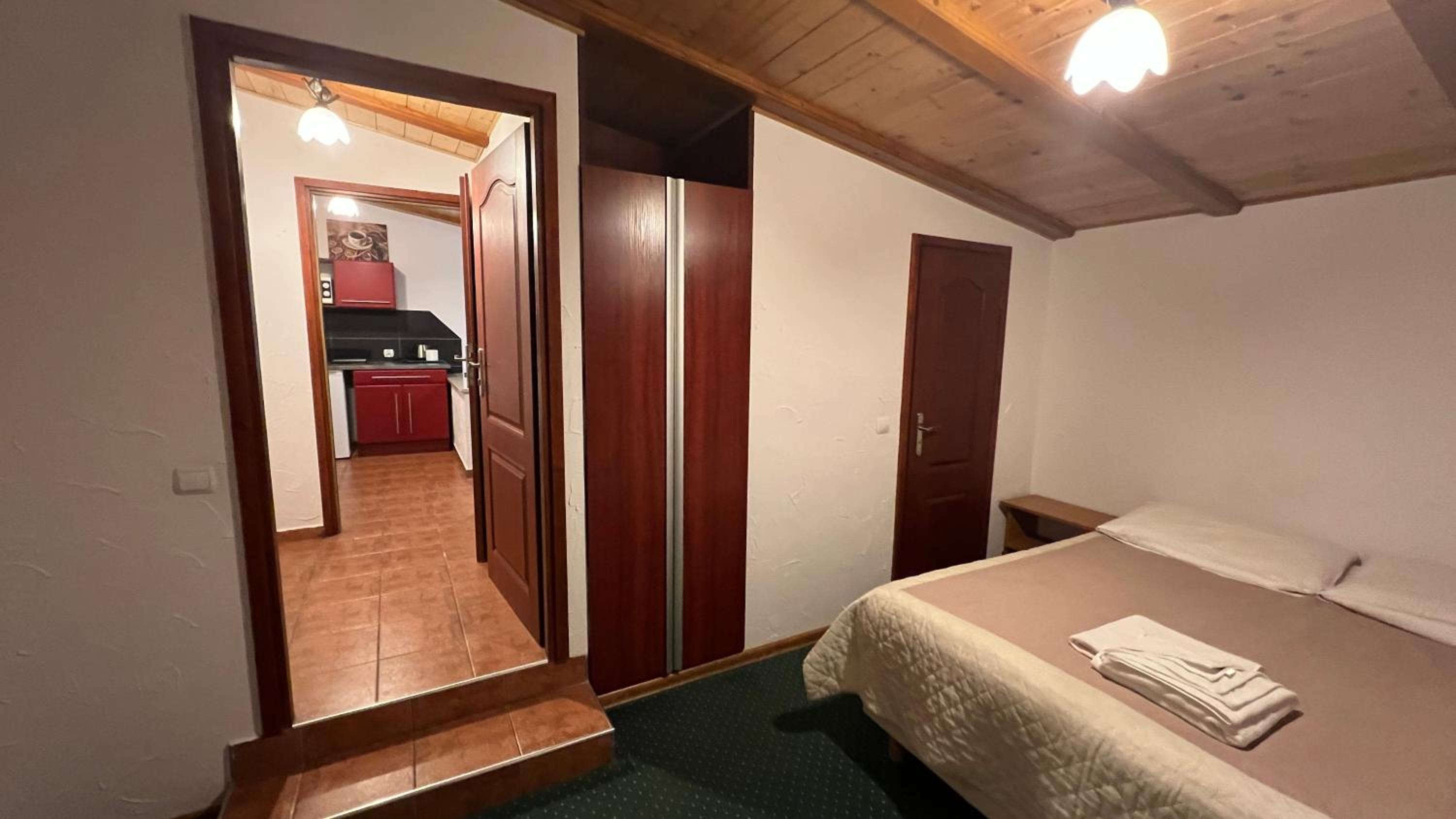 Apartment photo 3