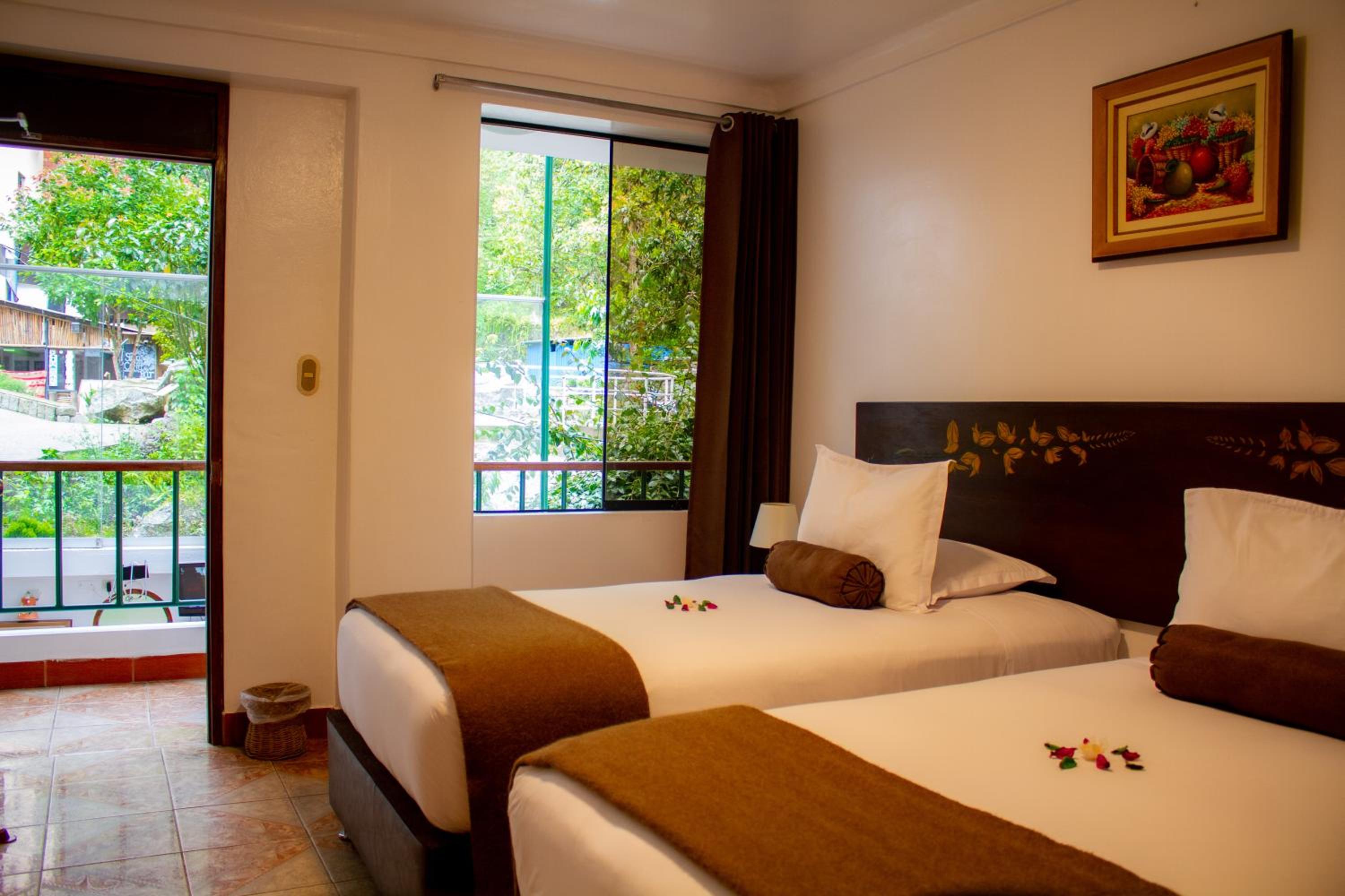 Superior Twin Room - Photo 18