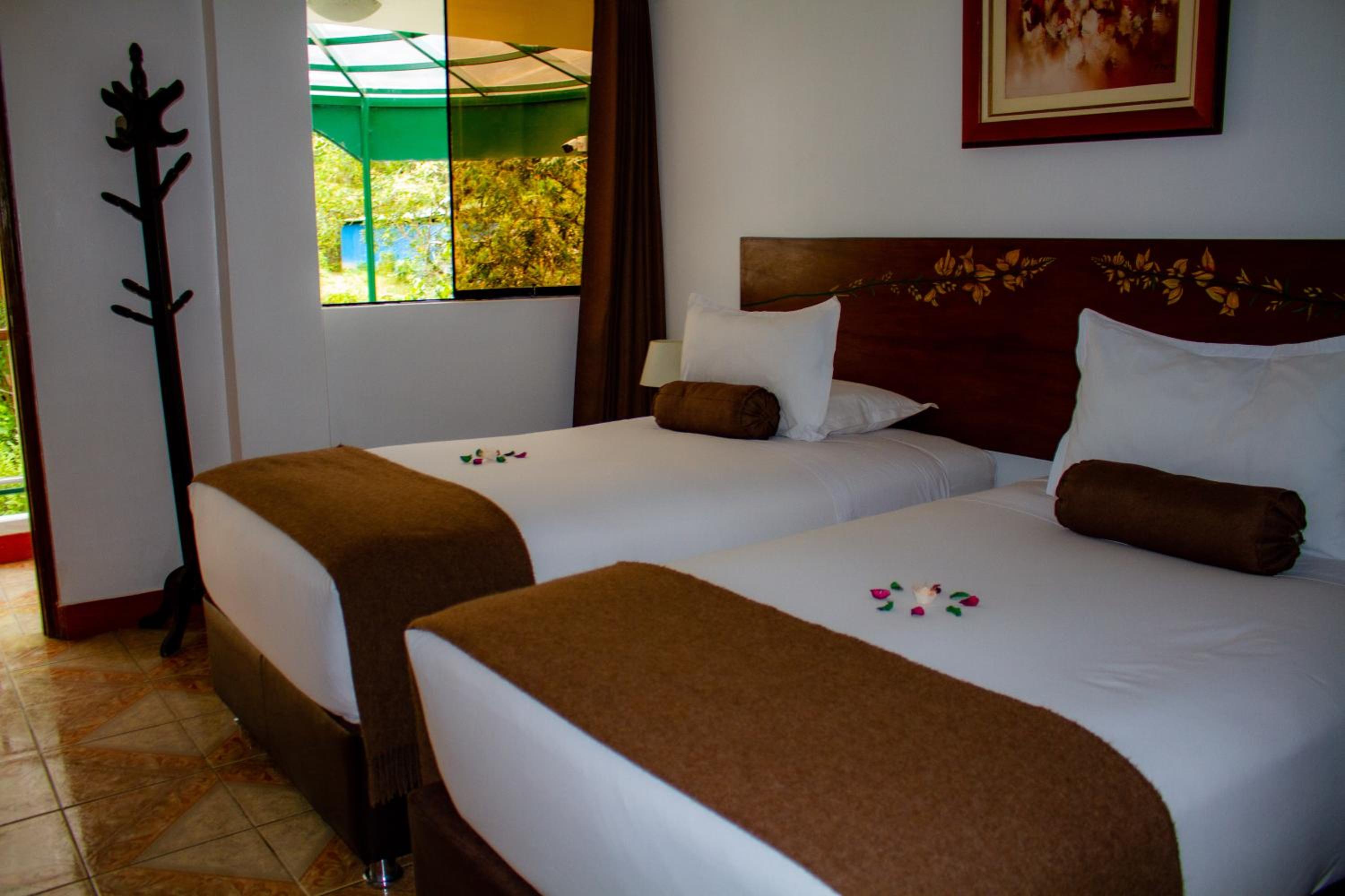 Superior Twin Room - Photo 16