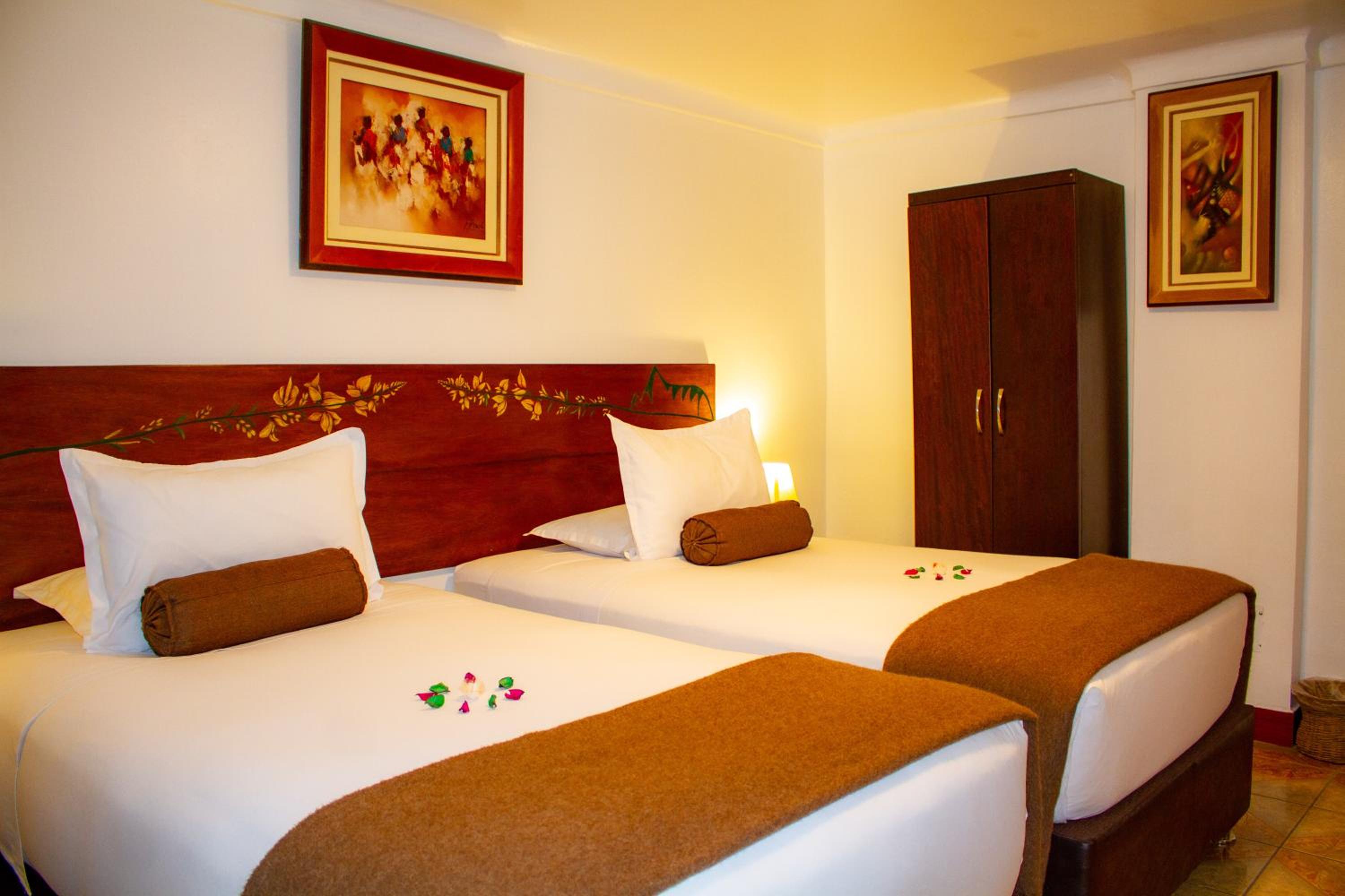 Superior Twin Room - Photo 20