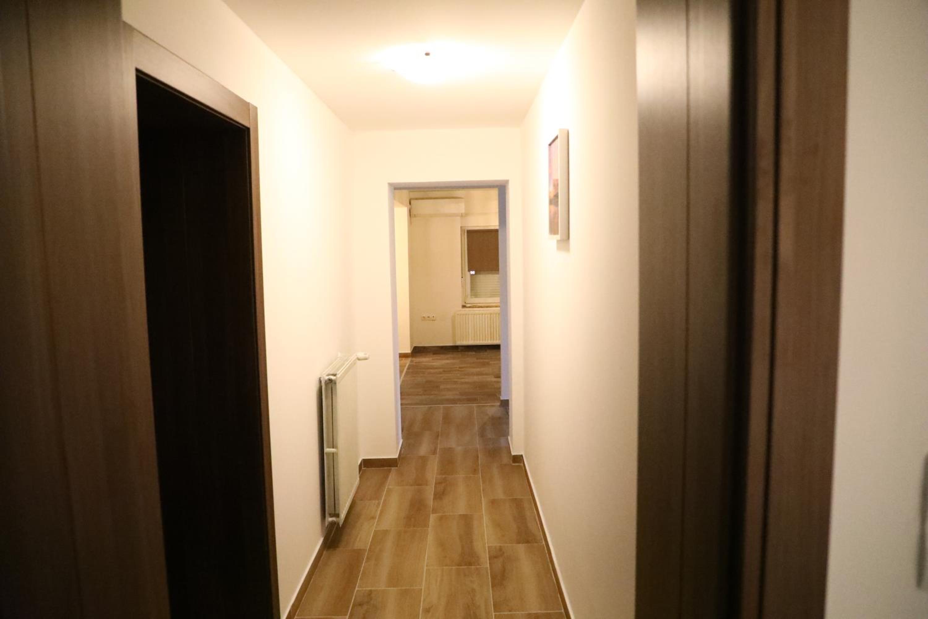 Two-Bedroom Apartment - Photo 3